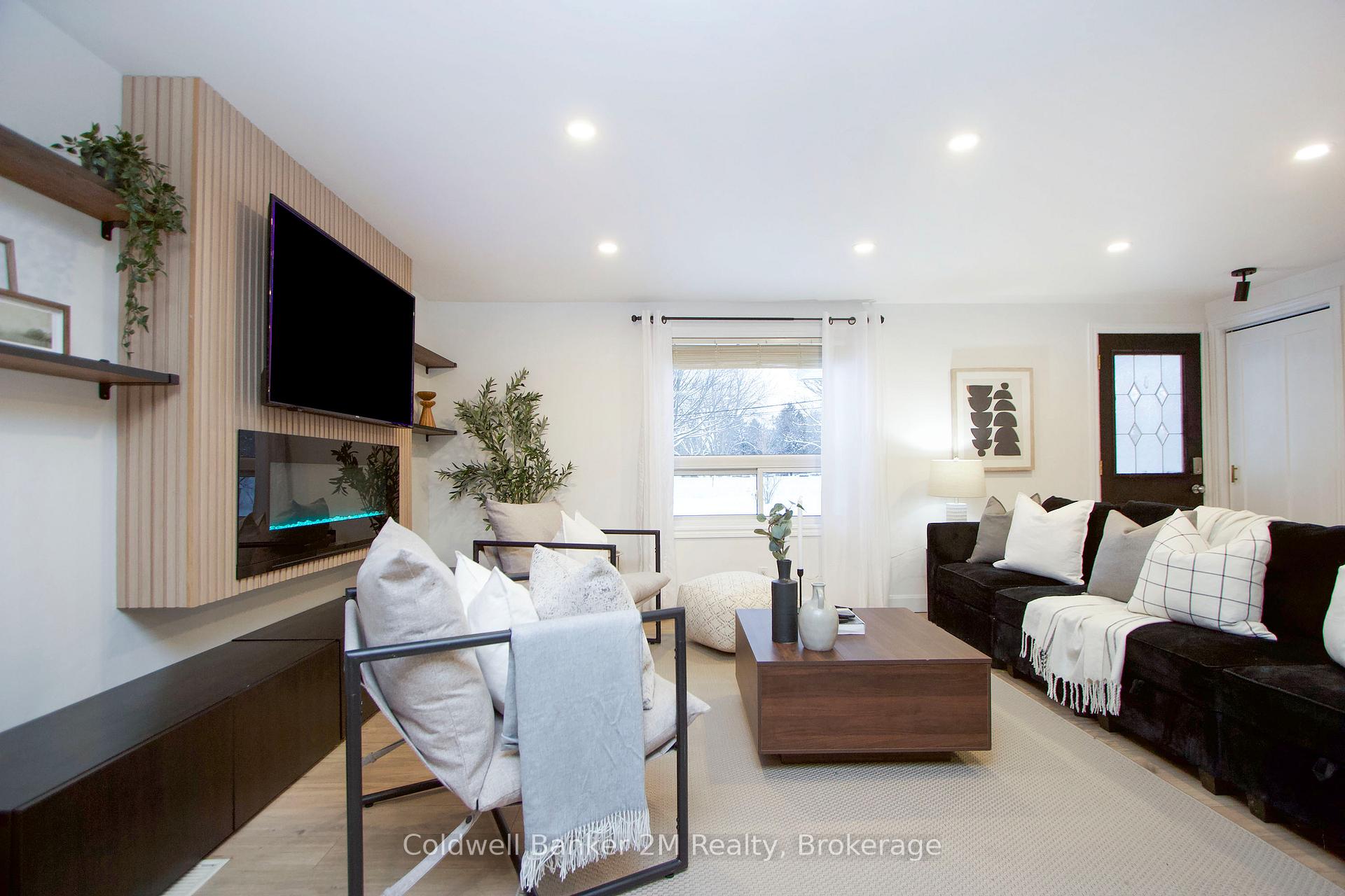 Photo 7 of 812 Burnham Street, Cobourg — HOMEH