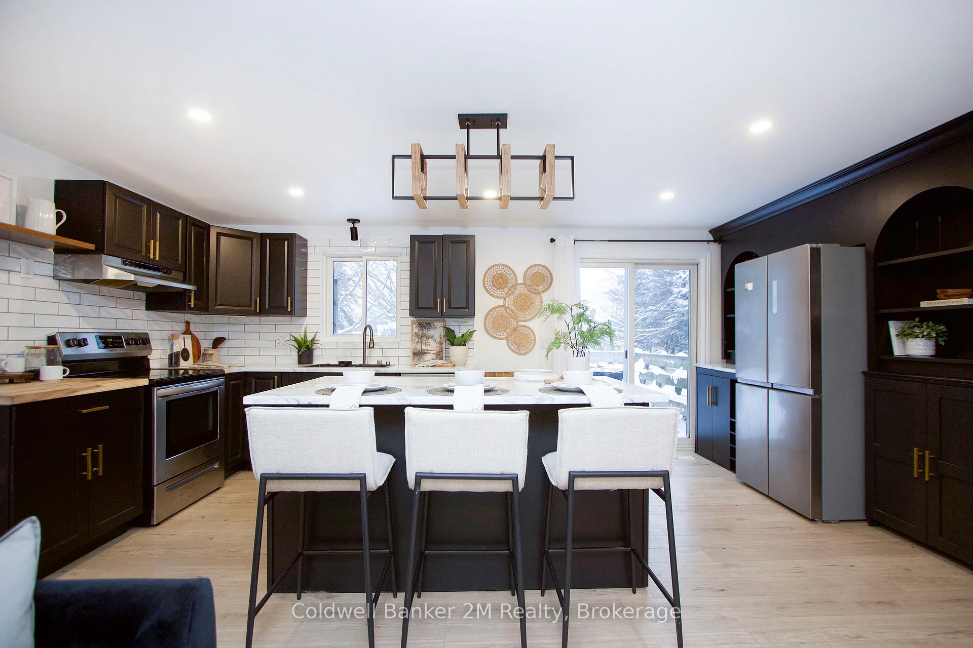 Photo 9 of 812 Burnham Street, Cobourg — HOMEH