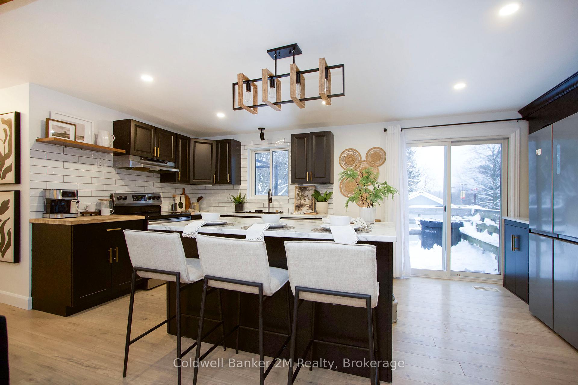 Photo 12 of 812 Burnham Street, Cobourg — HOMEH