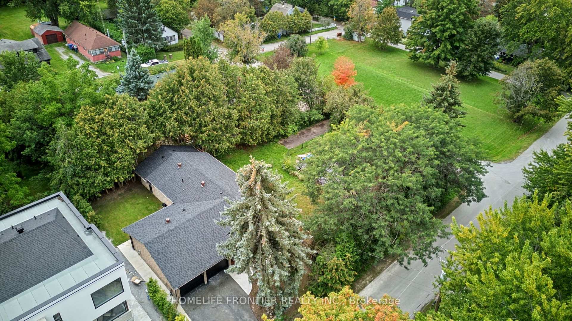 Photo 8 of 281 Hillcrest Road, Georgina, Keswick North — HOMEH