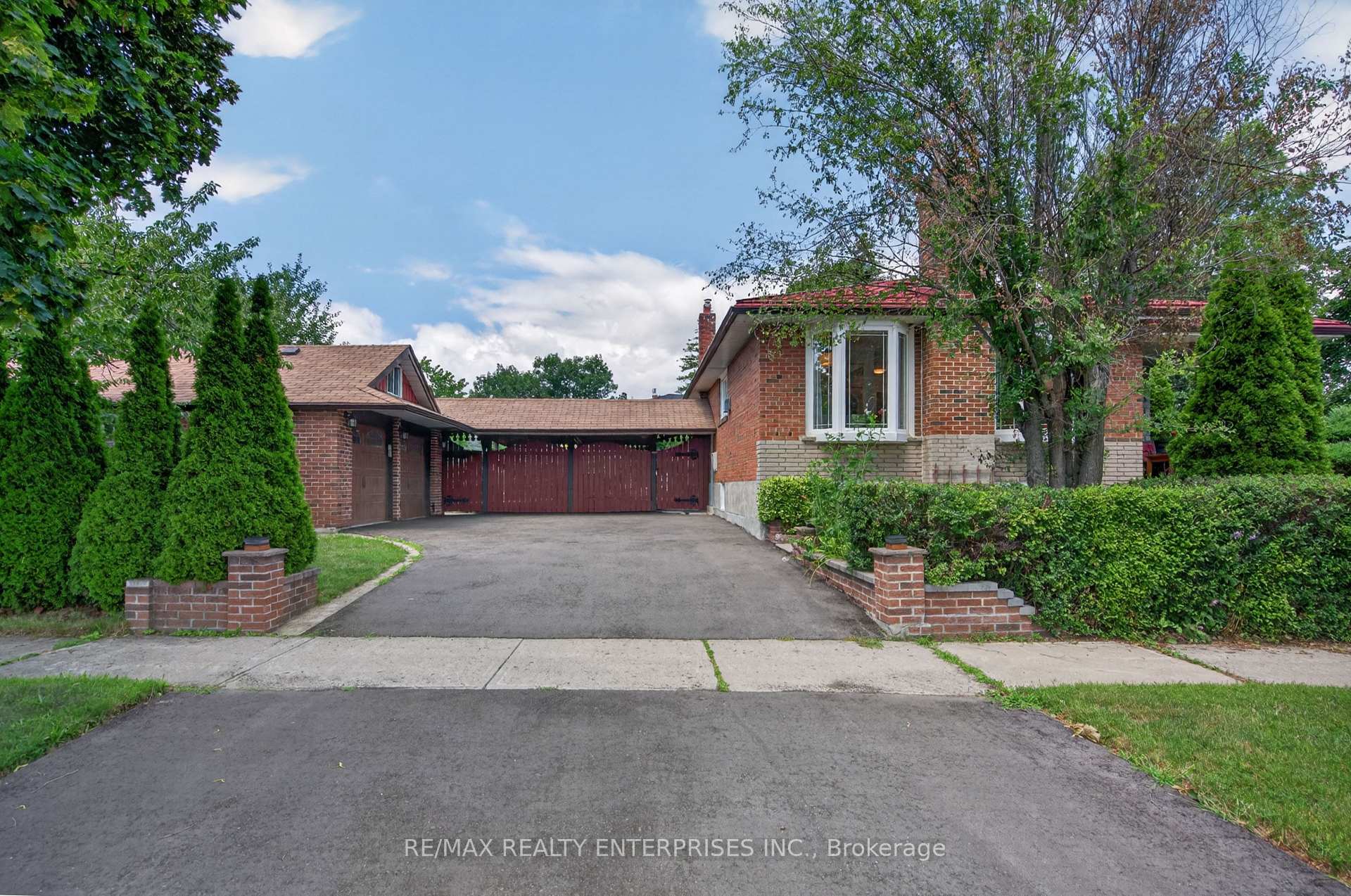 Photo of 1282 Daimler Road