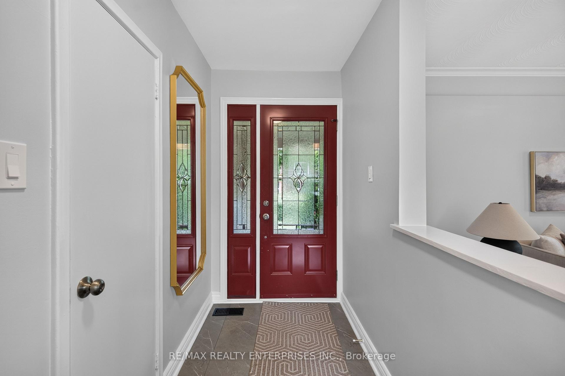 Photo 9 of 1282 Daimler Road, Mississauga, Clarkson — HOMEH