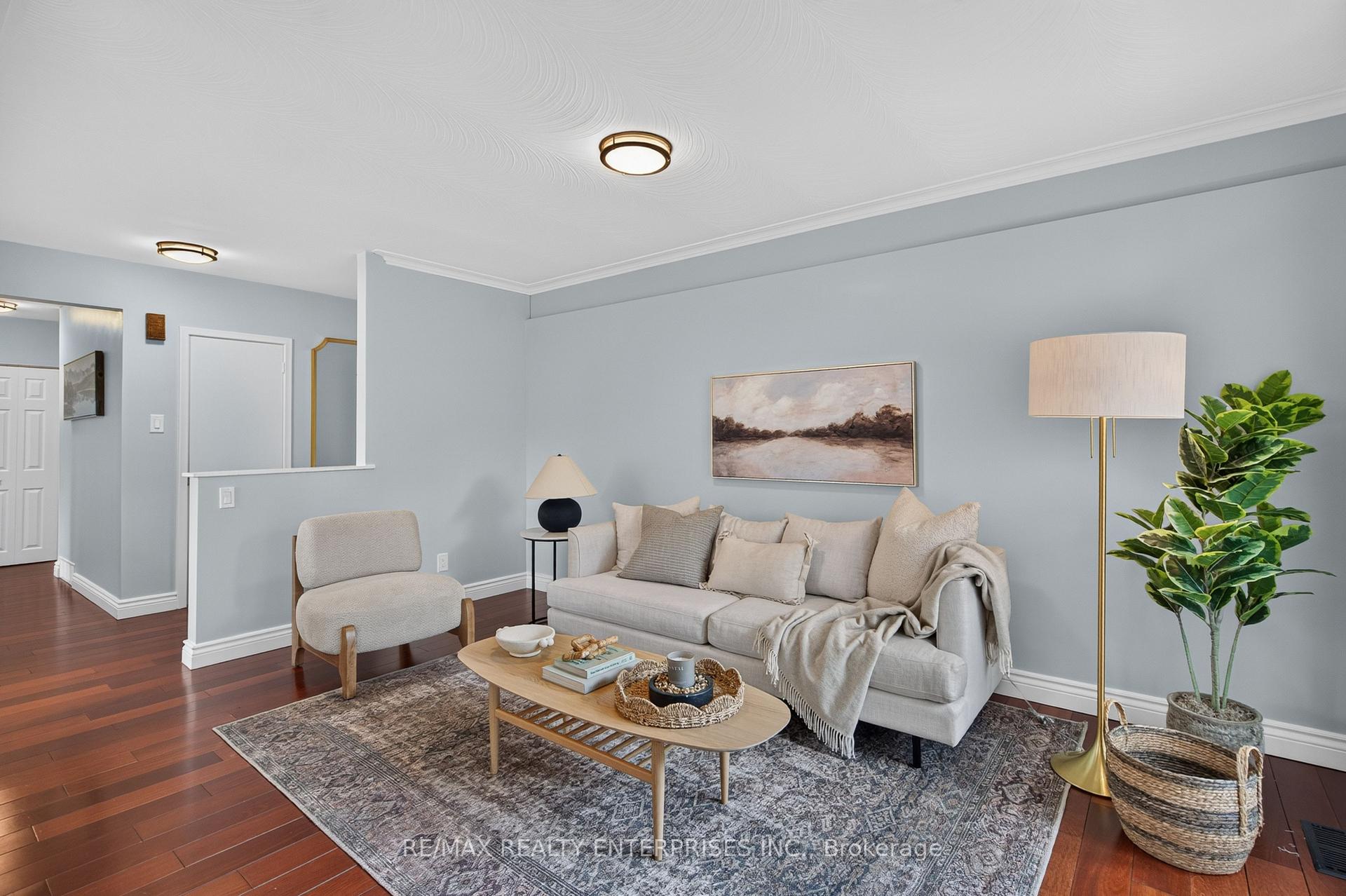 Photo 12 of 1282 Daimler Road, Mississauga, Clarkson — HOMEH