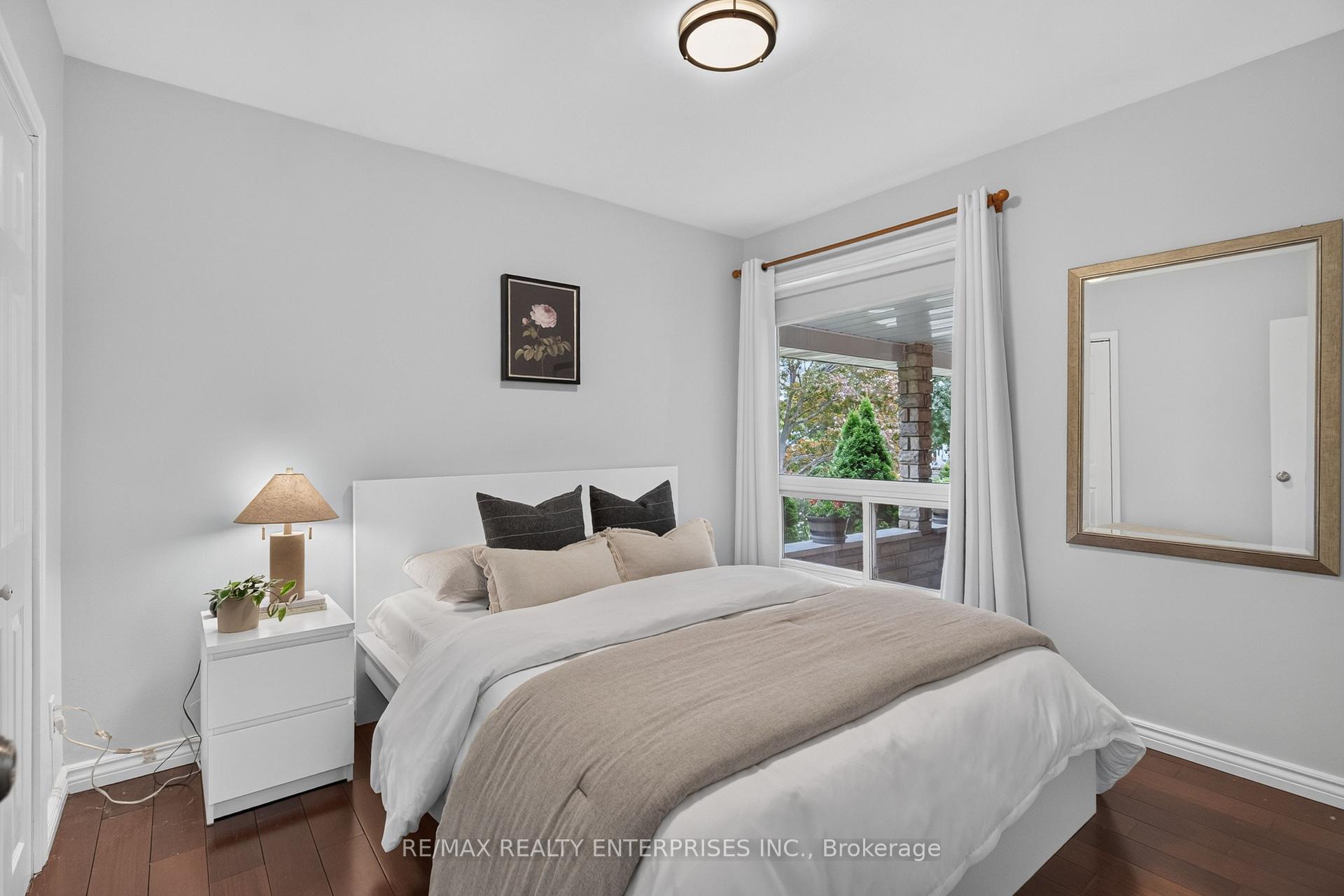 Photo 17 of 1282 Daimler Road, Mississauga, Clarkson — HOMEH