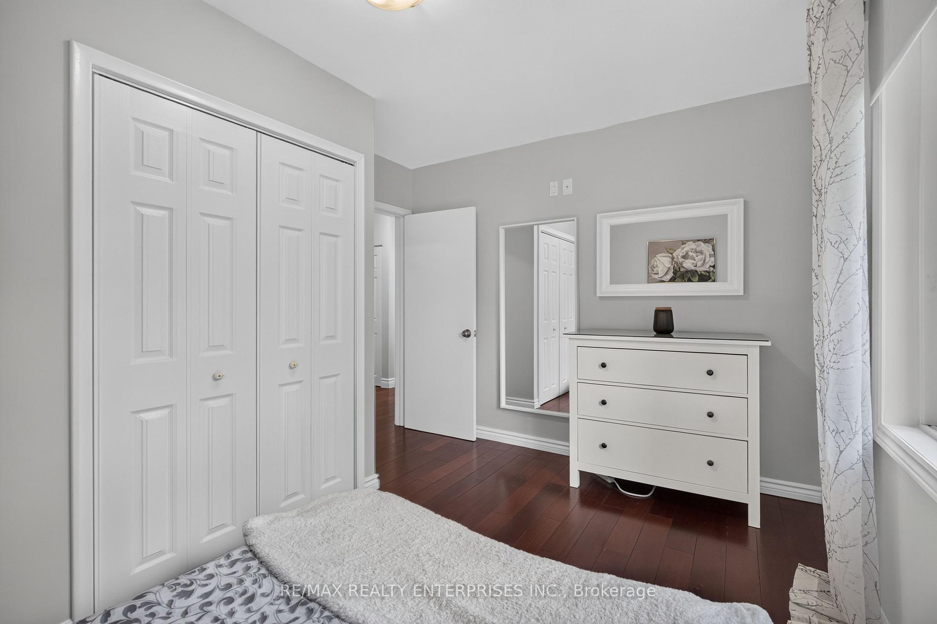 Photo 20 of 1282 Daimler Road, Mississauga, Clarkson — HOMEH