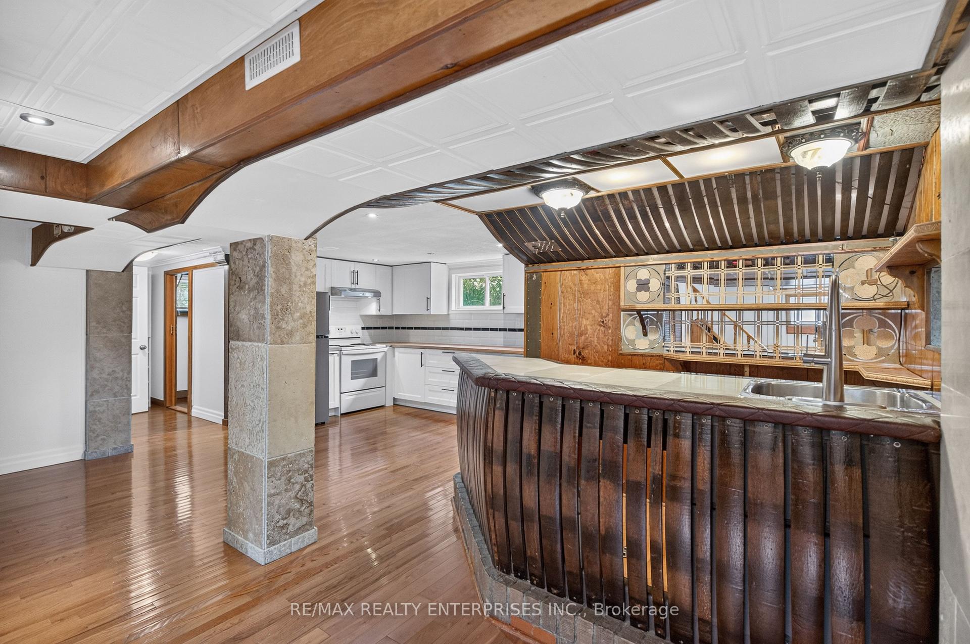 Photo 25 of 1282 Daimler Road, Mississauga, Clarkson — HOMEH