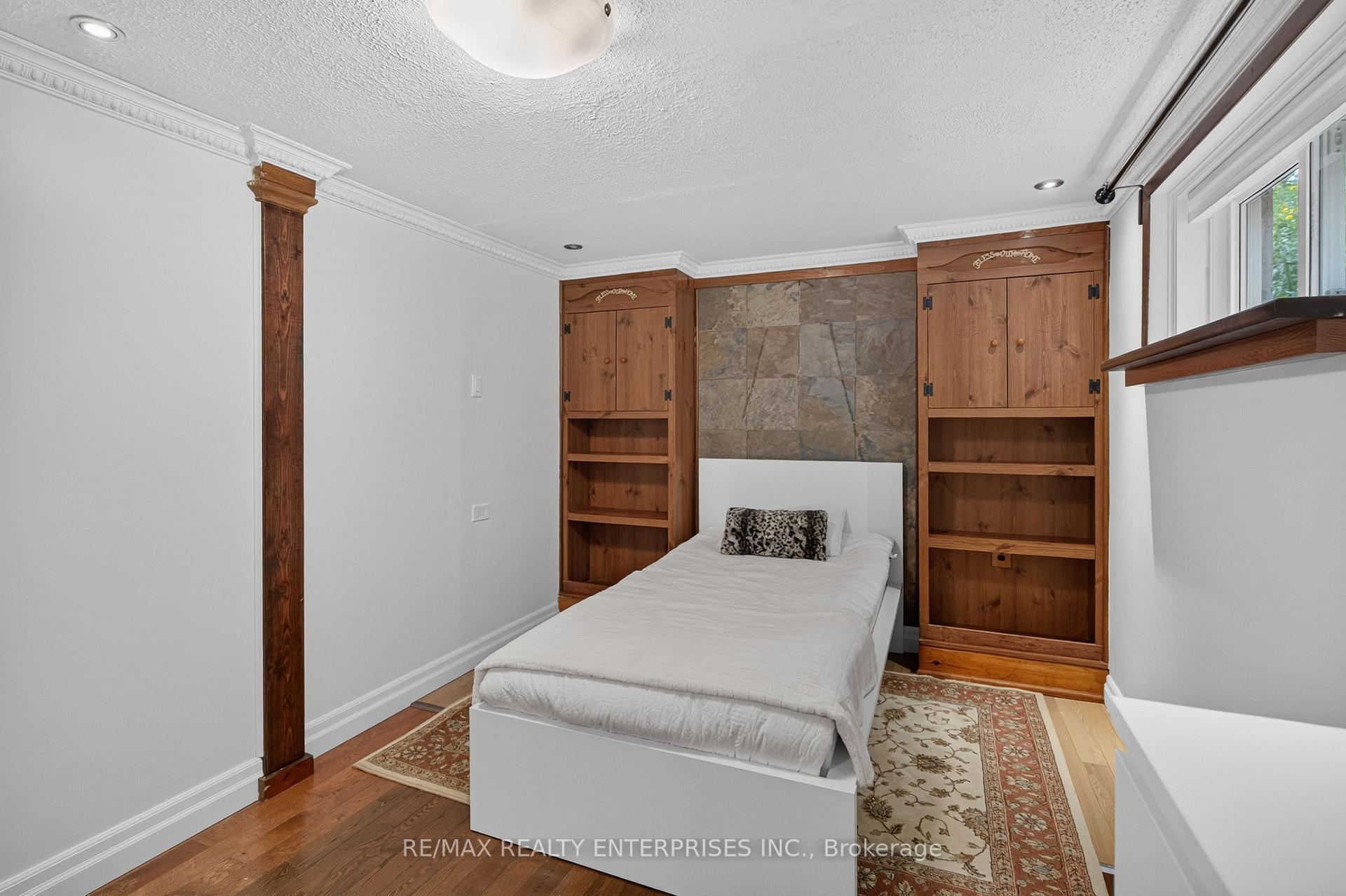 Photo 31 of 1282 Daimler Road, Mississauga, Clarkson — HOMEH