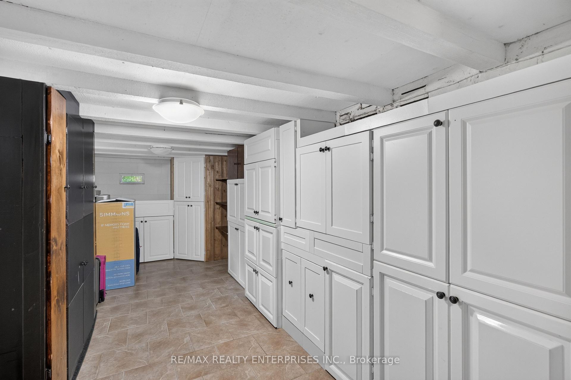 Photo 32 of 1282 Daimler Road, Mississauga, Clarkson — HOMEH