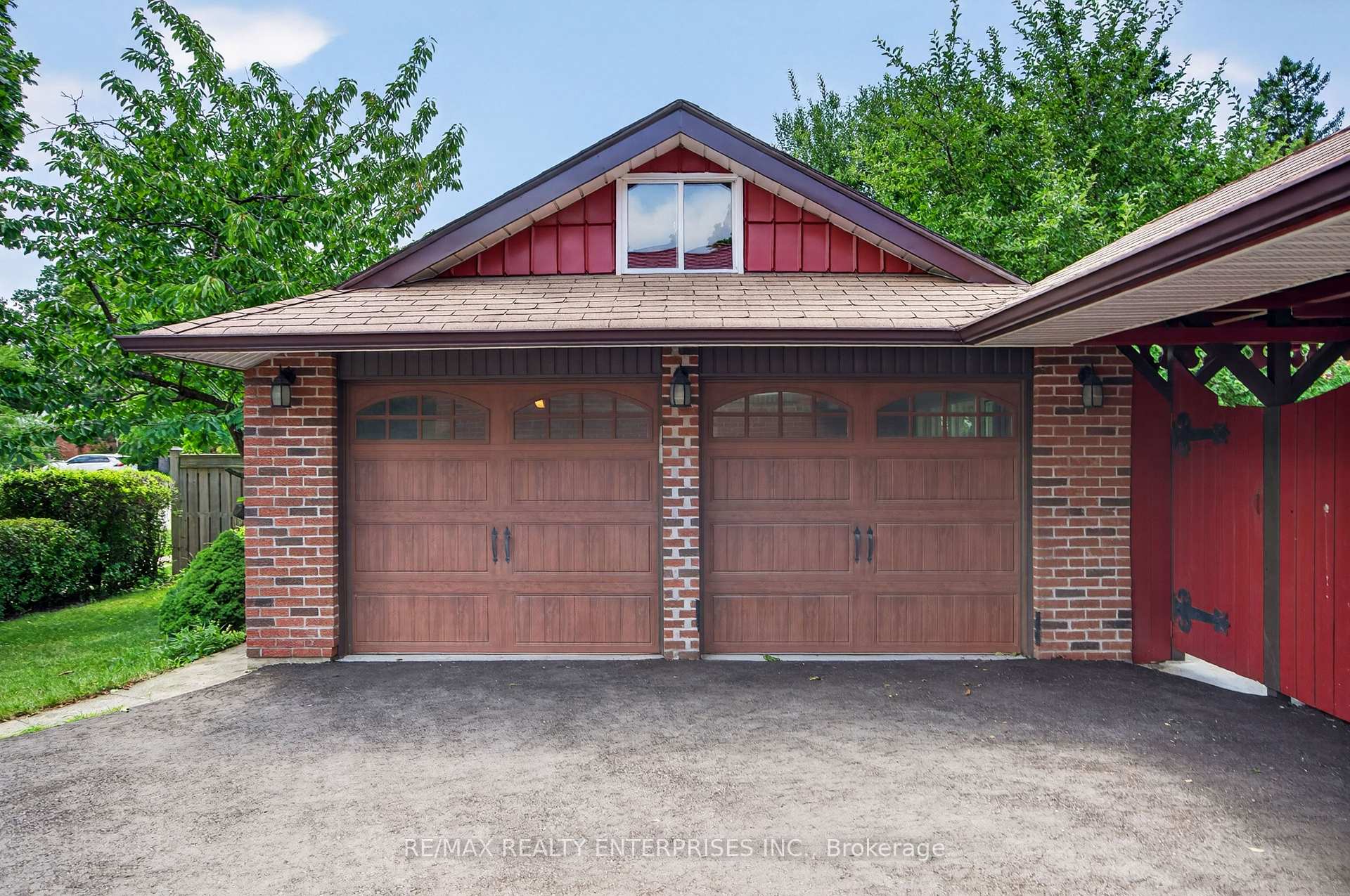 Photo 34 of 1282 Daimler Road, Mississauga, Clarkson — HOMEH