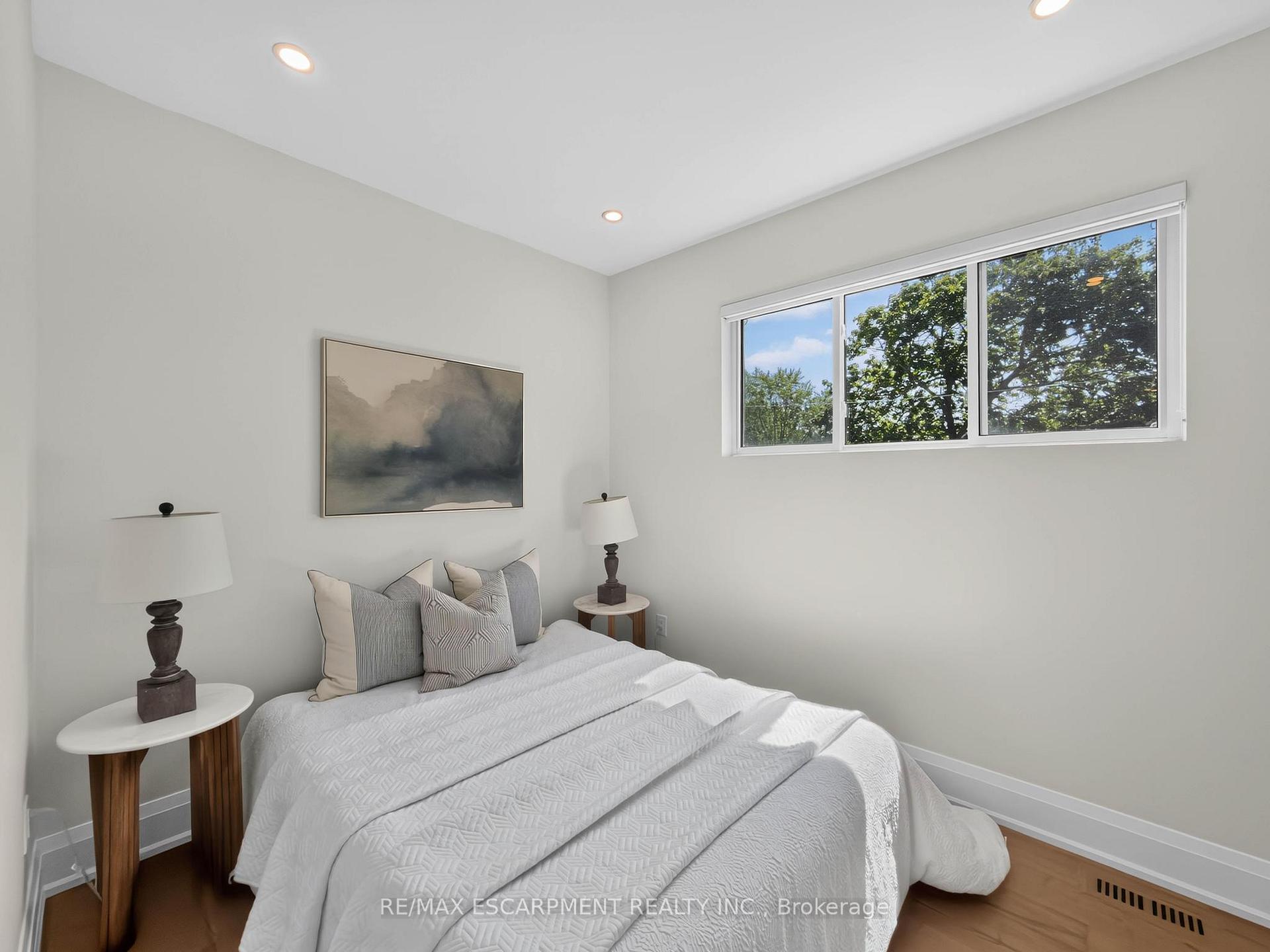 Photo 20 of 5178 Hunter Drive, Burlington, Appleby — HOMEH