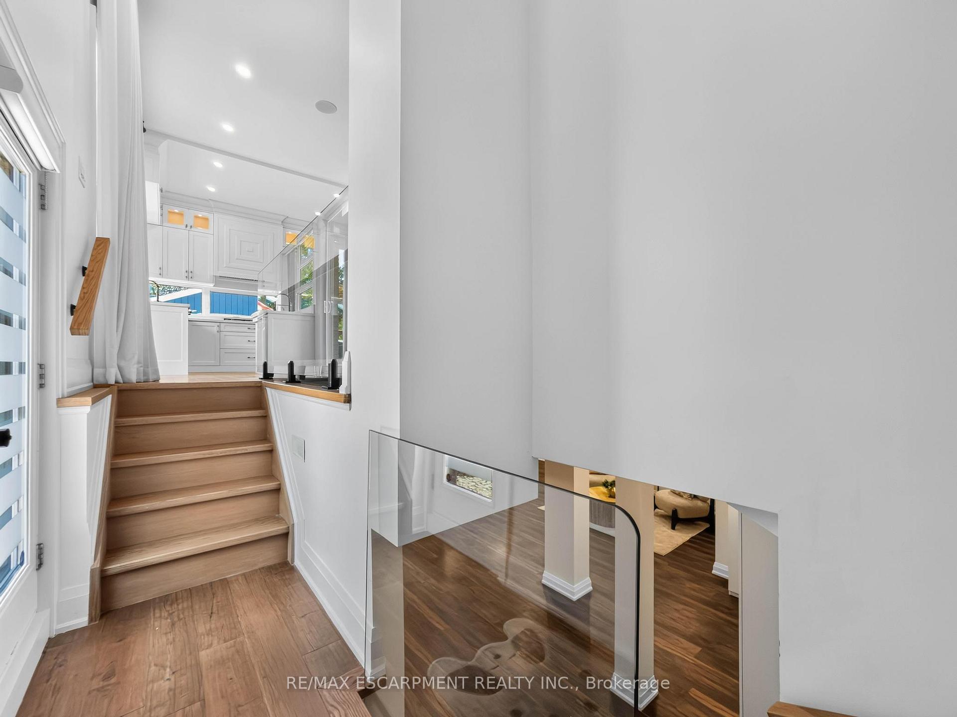 Photo 32 of 5178 Hunter Drive, Burlington, Appleby — HOMEH