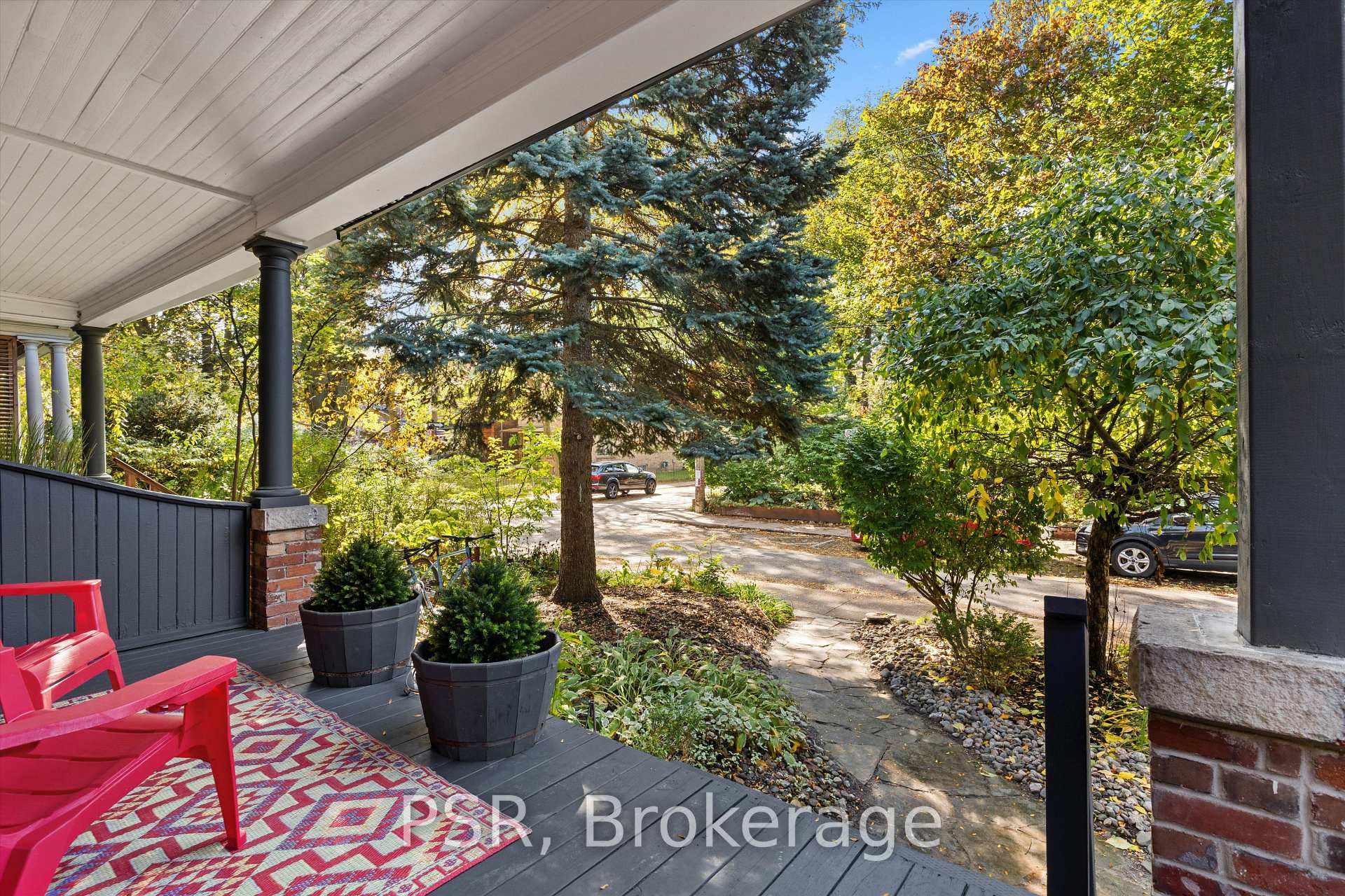 Photo 3 of 109 Macdonell Avenue, Toronto, Roncesvalles — HOMEH