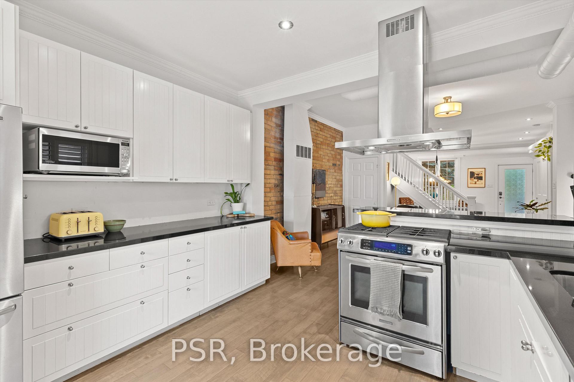 Photo 10 of 109 Macdonell Avenue, Toronto, Roncesvalles — HOMEH