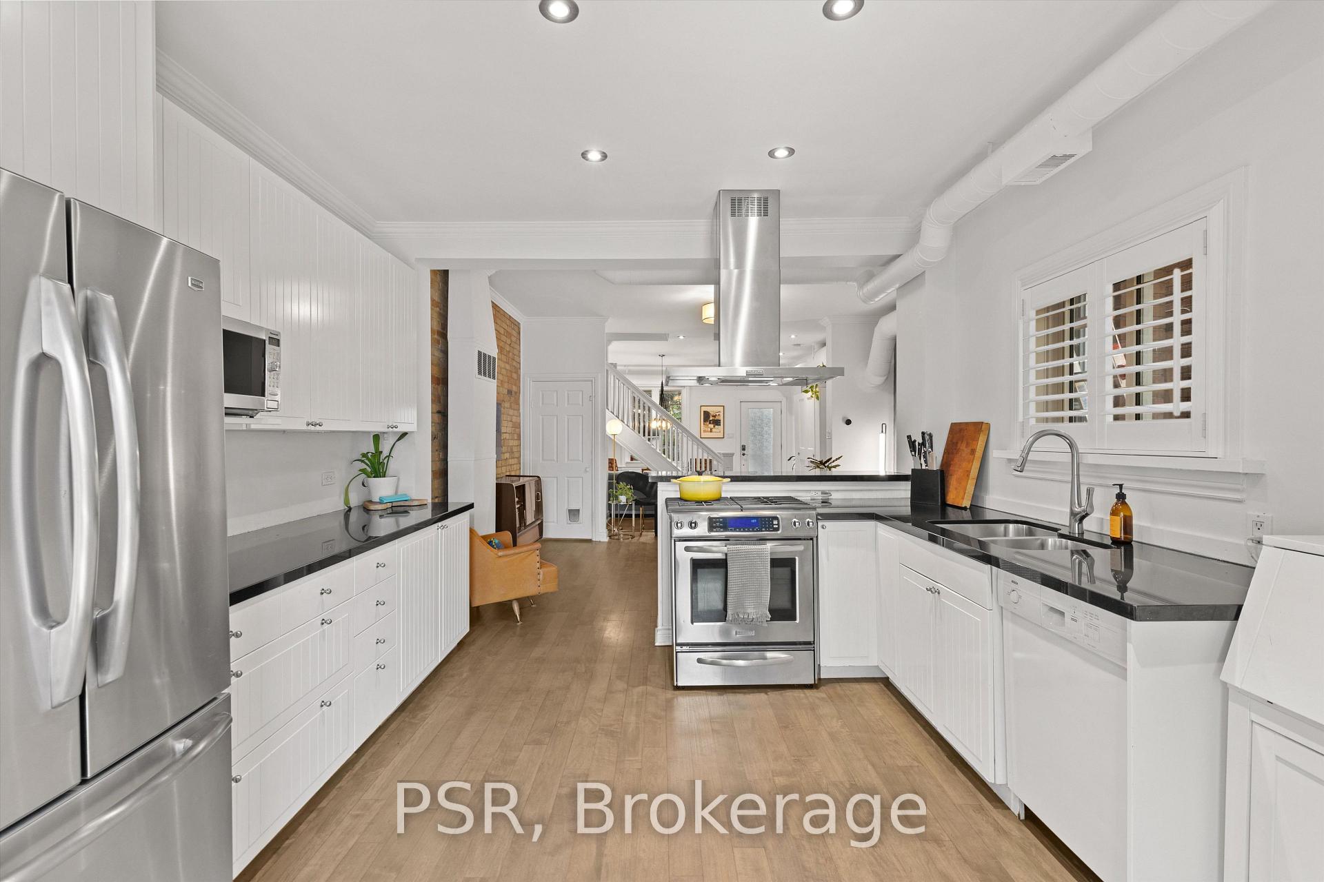 Photo 11 of 109 Macdonell Avenue, Toronto, Roncesvalles — HOMEH