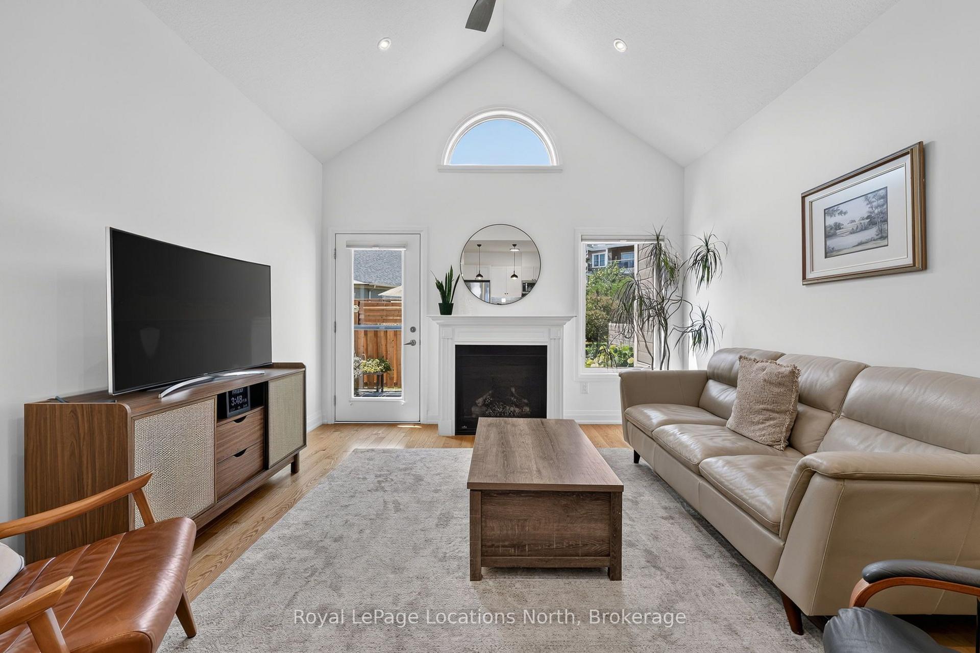 Photo 8 of 73 Kari Crescent, Collingwood — HOMEH