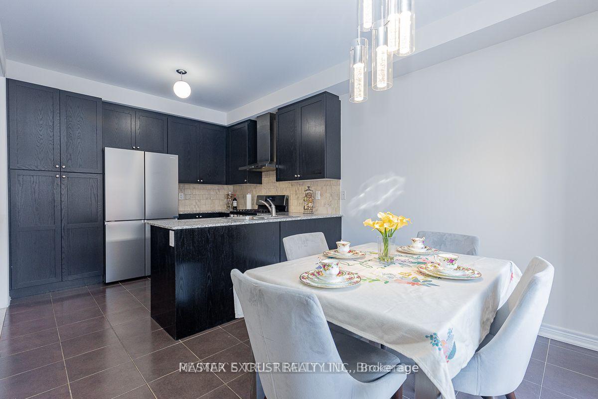 Photo 6 of 47 Pelister Drive, Markham, Greensborough — HOMEH