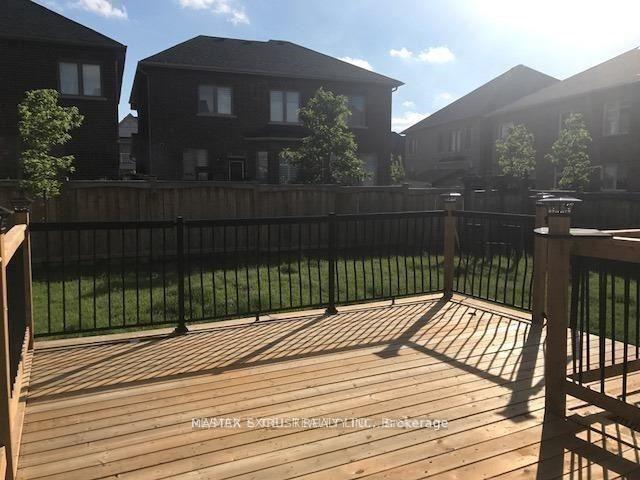 Photo 17 of 47 Pelister Drive, Markham, Greensborough — HOMEH