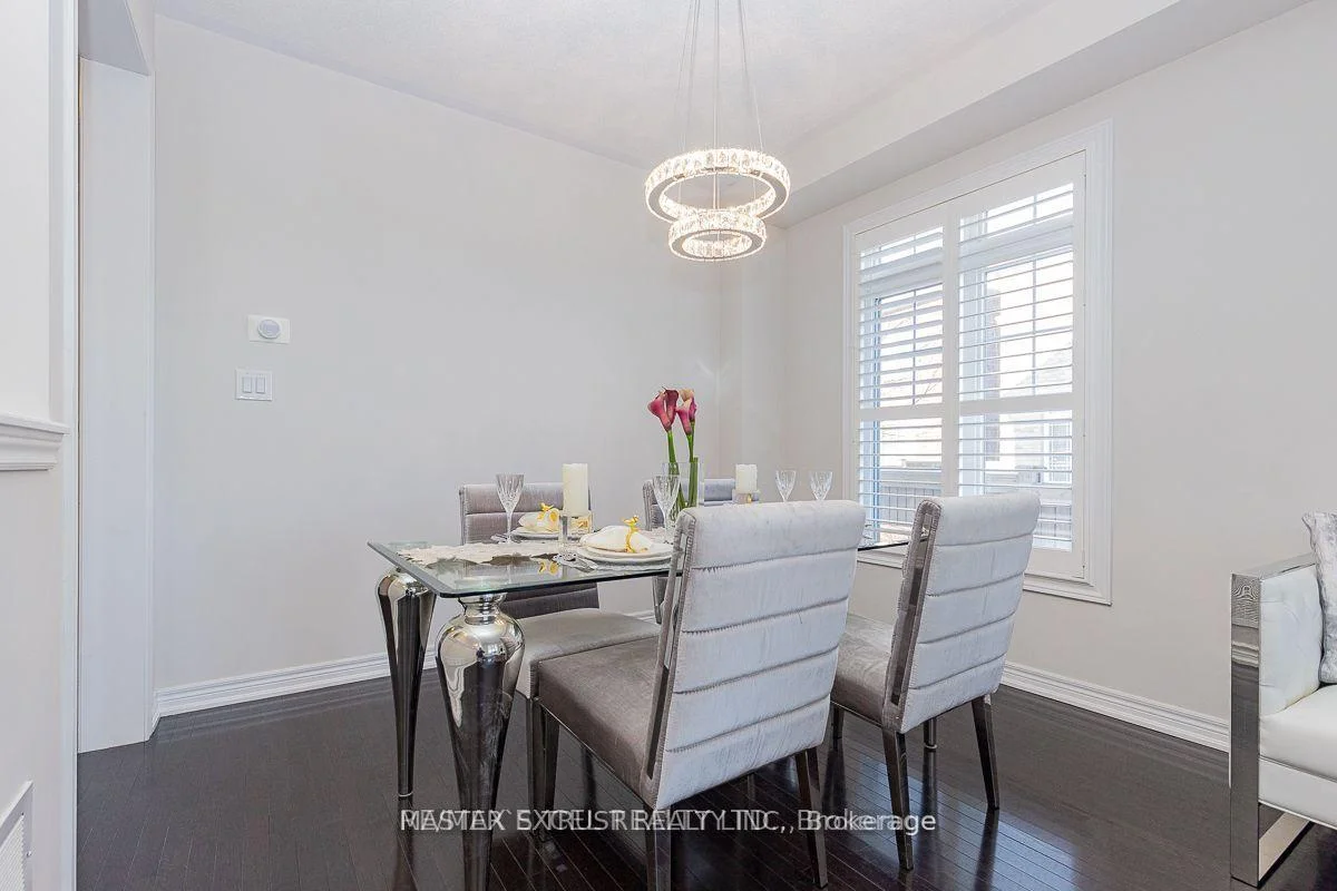 Photo 8 of 47 Pelister Drive, Markham, Greensborough — HOMEH