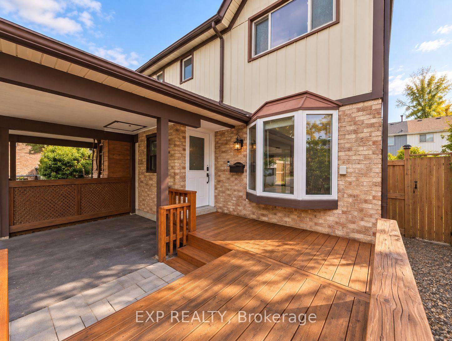 Photo 2 of 36 Scribner Court, Brampton, Heart Lake East — HOMEH