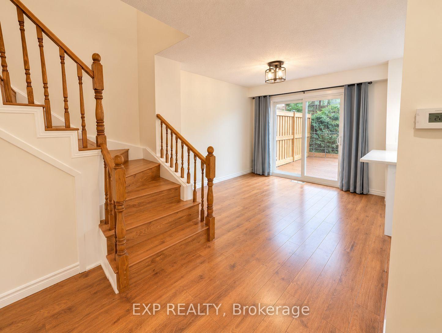 Photo 8 of 36 Scribner Court, Brampton, Heart Lake East — HOMEH