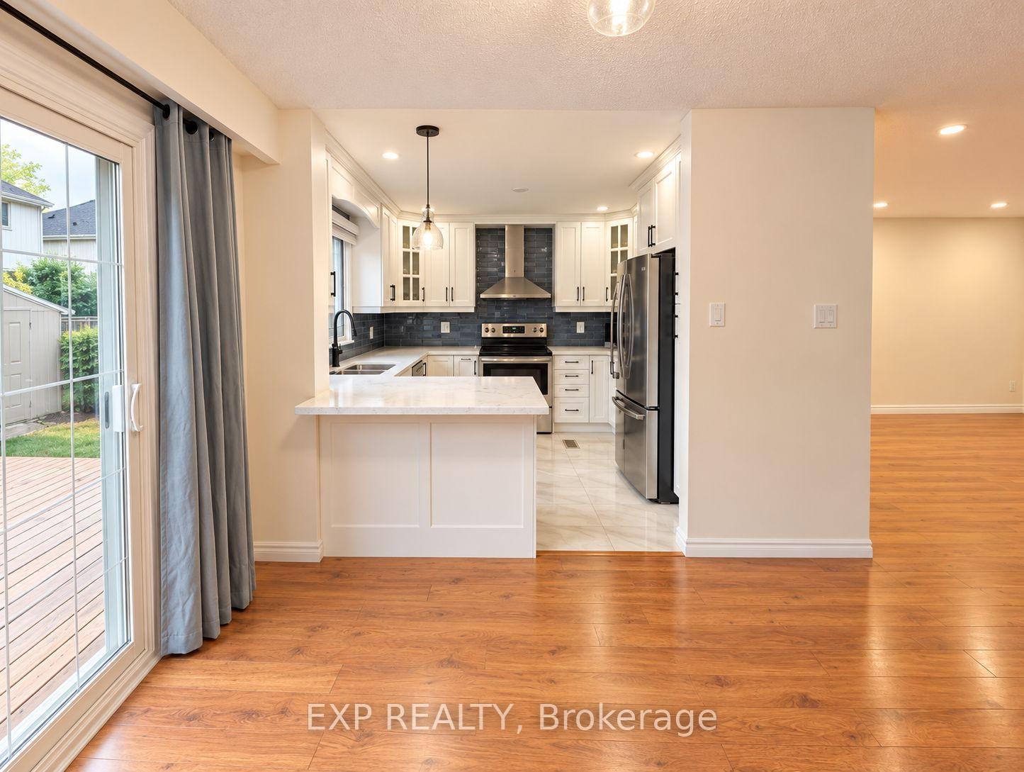 Photo 9 of 36 Scribner Court, Brampton, Heart Lake East — HOMEH