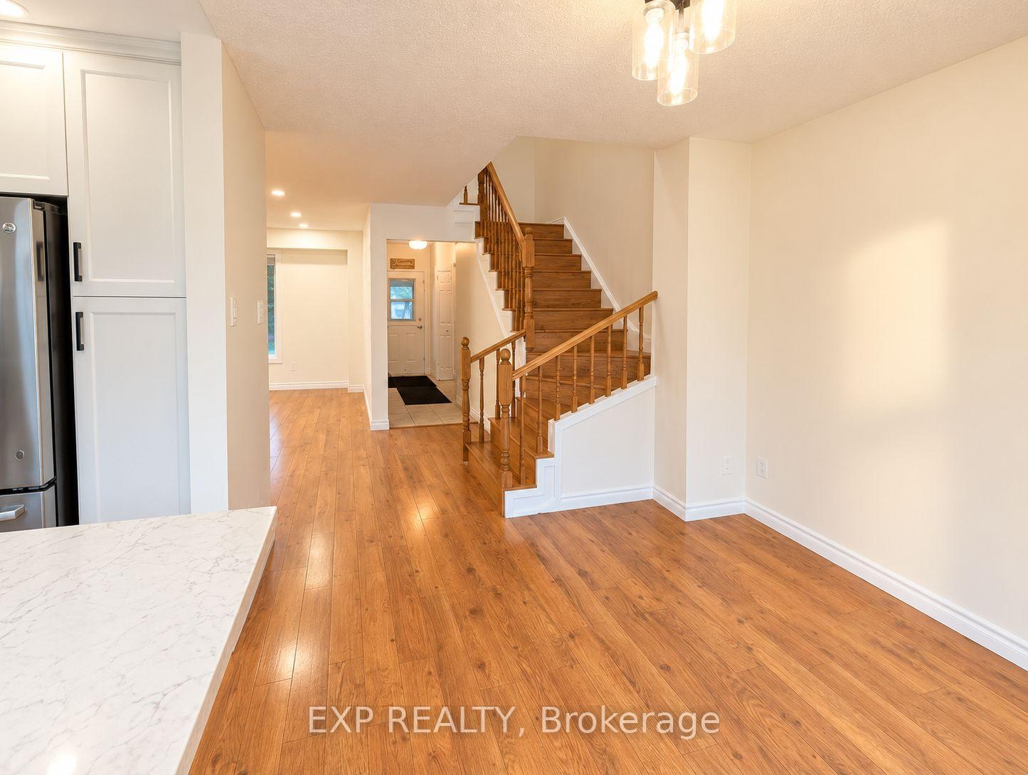 Photo 12 of 36 Scribner Court, Brampton, Heart Lake East — HOMEH