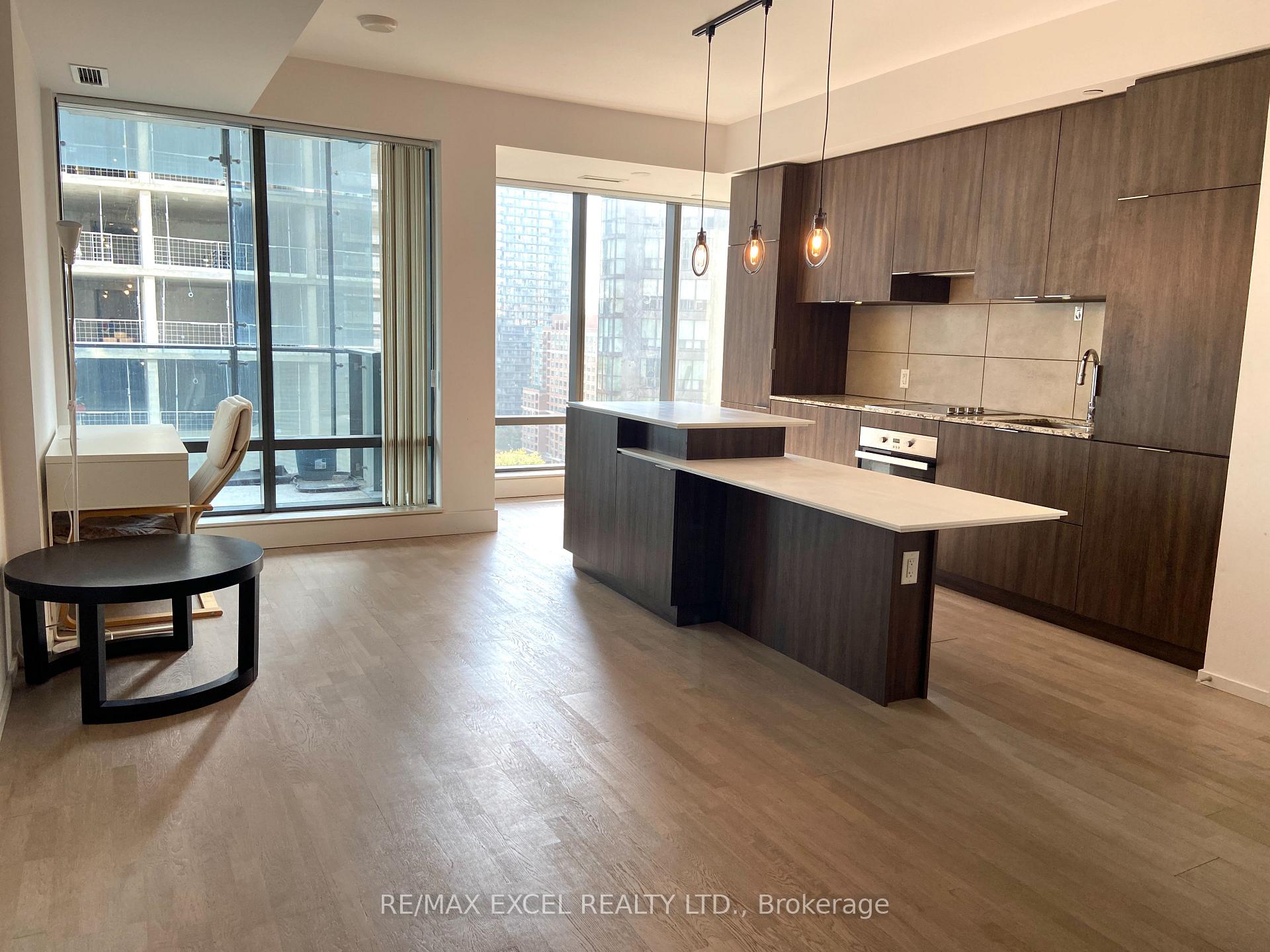 Photo 3 of Unit 1304, 5 St Joseph Street, Toronto, Bay Street Corridor — HOMEH