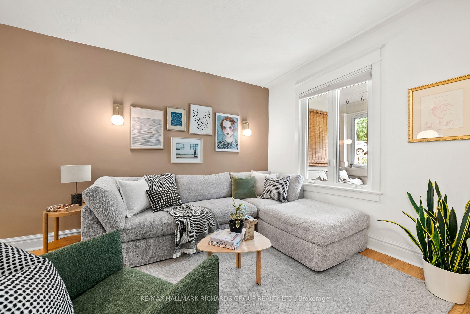 Photo 4 of 144 Beech Avenue, Toronto, The Beaches — HOMEH