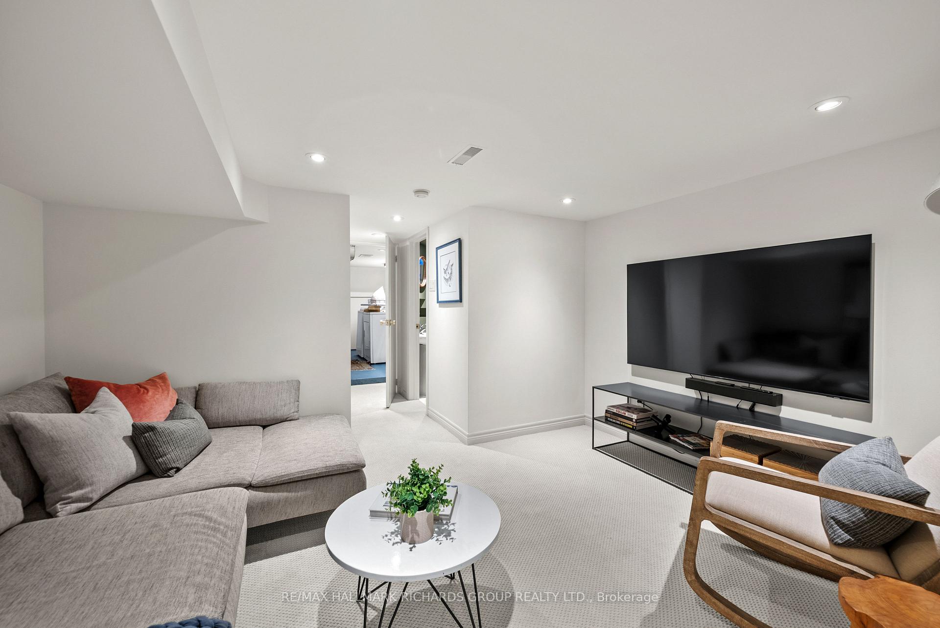 Photo 19 of 144 Beech Avenue, Toronto, The Beaches — HOMEH