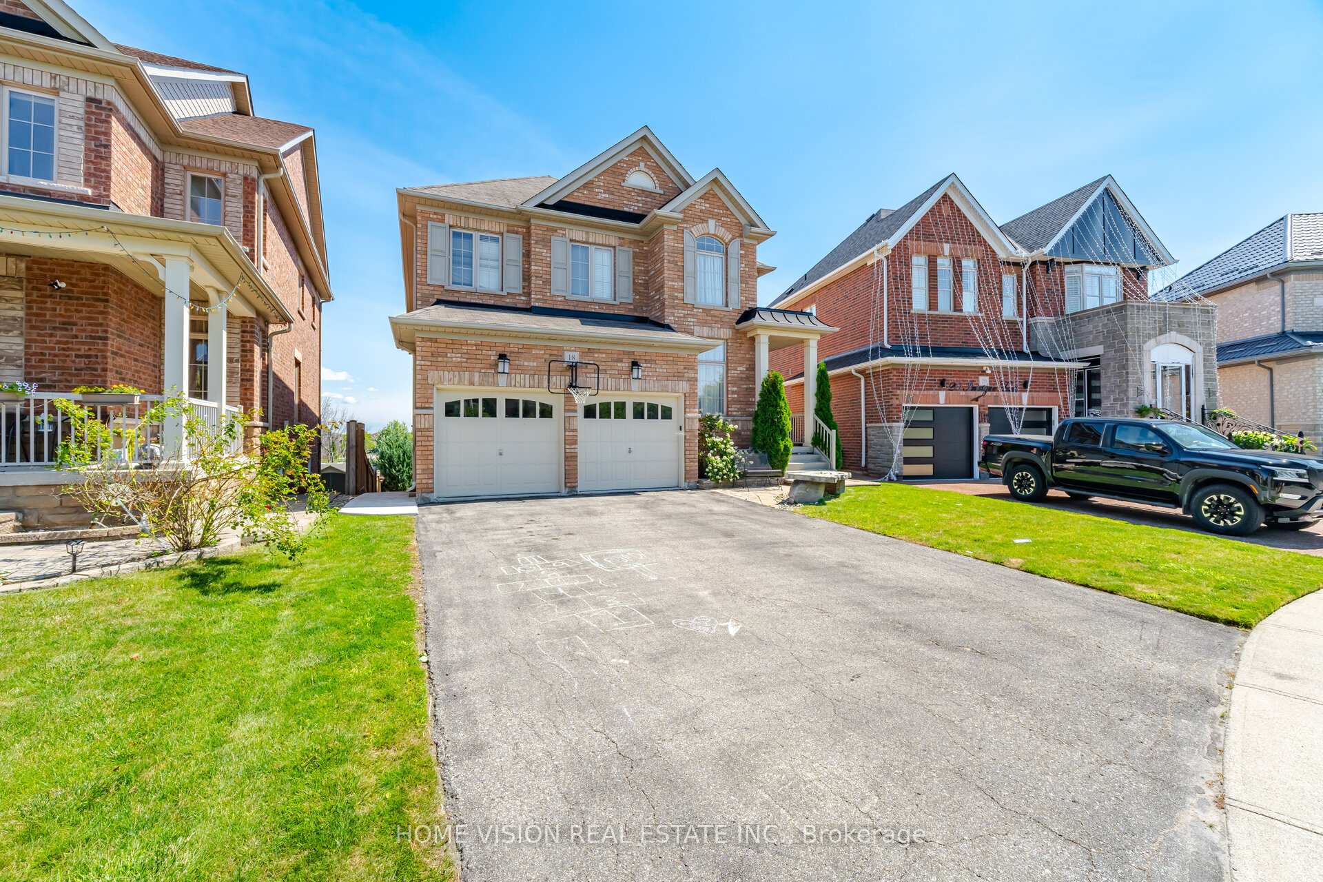 Photo 2 of Unit Bsmt, 18 Intrigue Trail, Brampton, Credit Valley — HOMEH