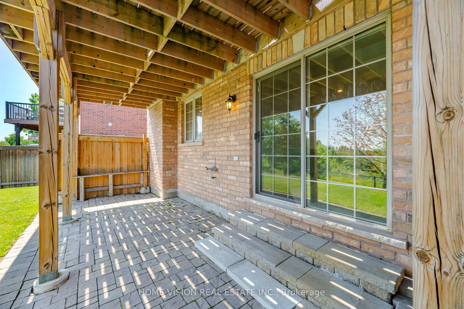Photo 6 of Unit Bsmt, 18 Intrigue Trail, Brampton, Credit Valley — HOMEH