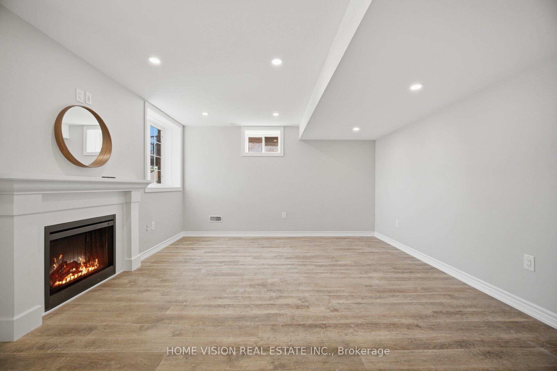 Photo 18 of Unit Bsmt, 18 Intrigue Trail, Brampton, Credit Valley — HOMEH