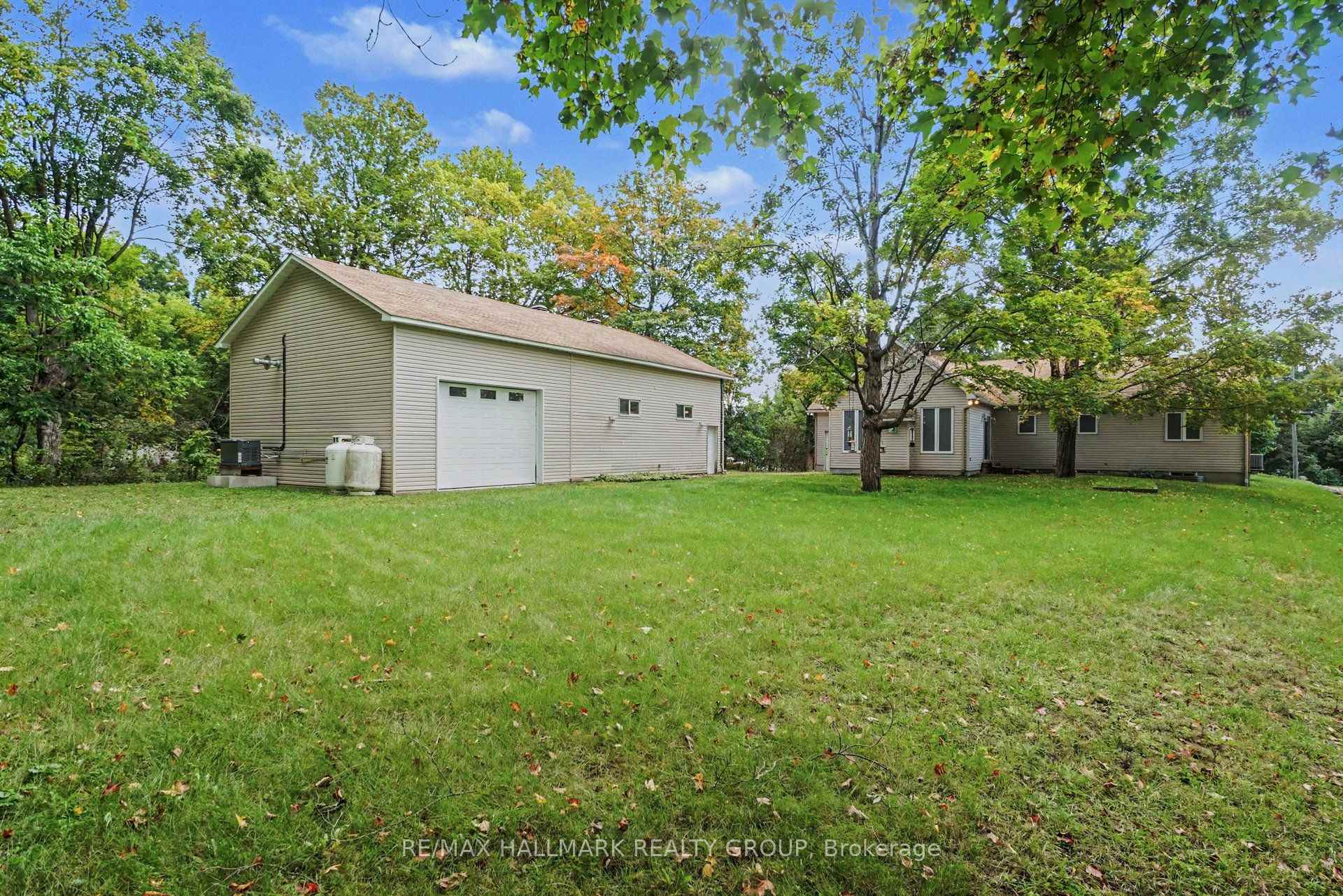 Photo 3 of 7273 Mitch Owens Road, Ottawa, Leitrim — HOMEH