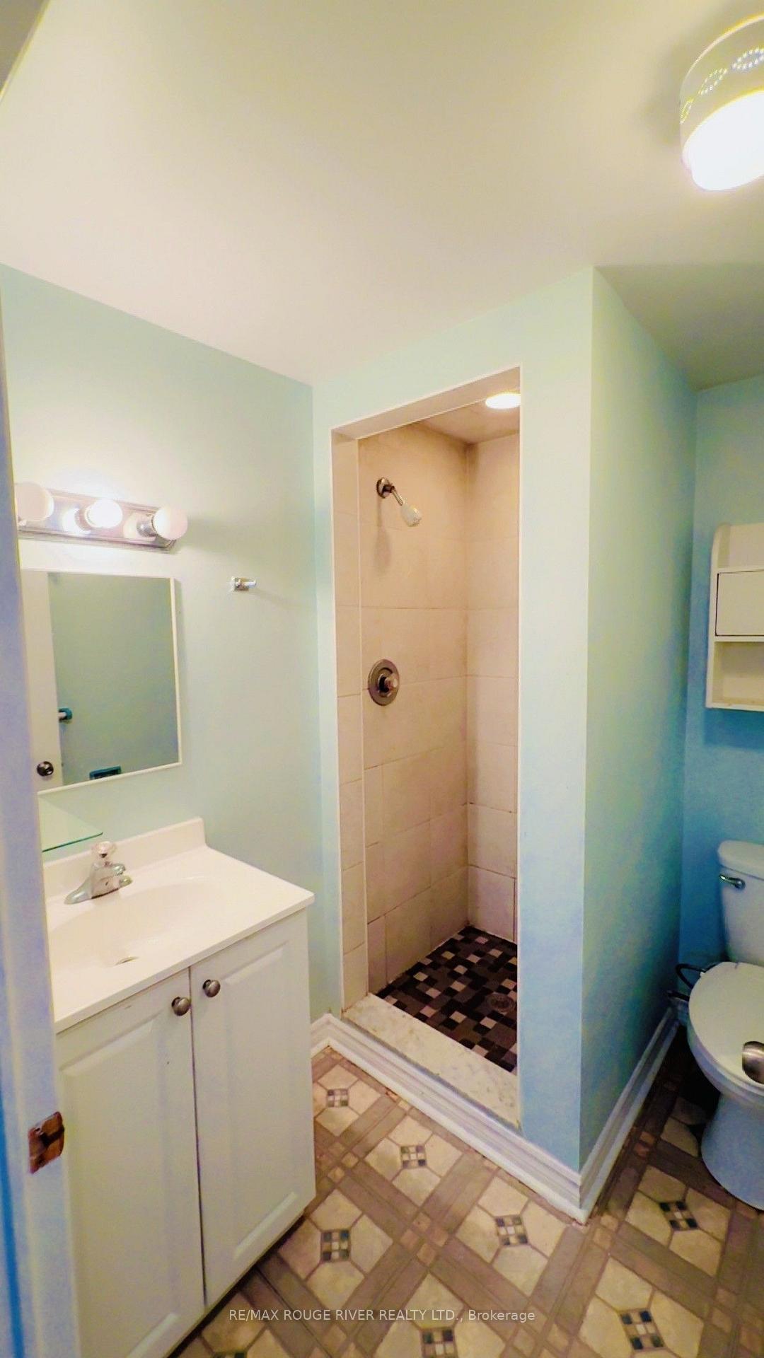Photo 7 of Unit Basement, 858 Chapleau Drive, Pickering, Bay Ridges — HOMEH
