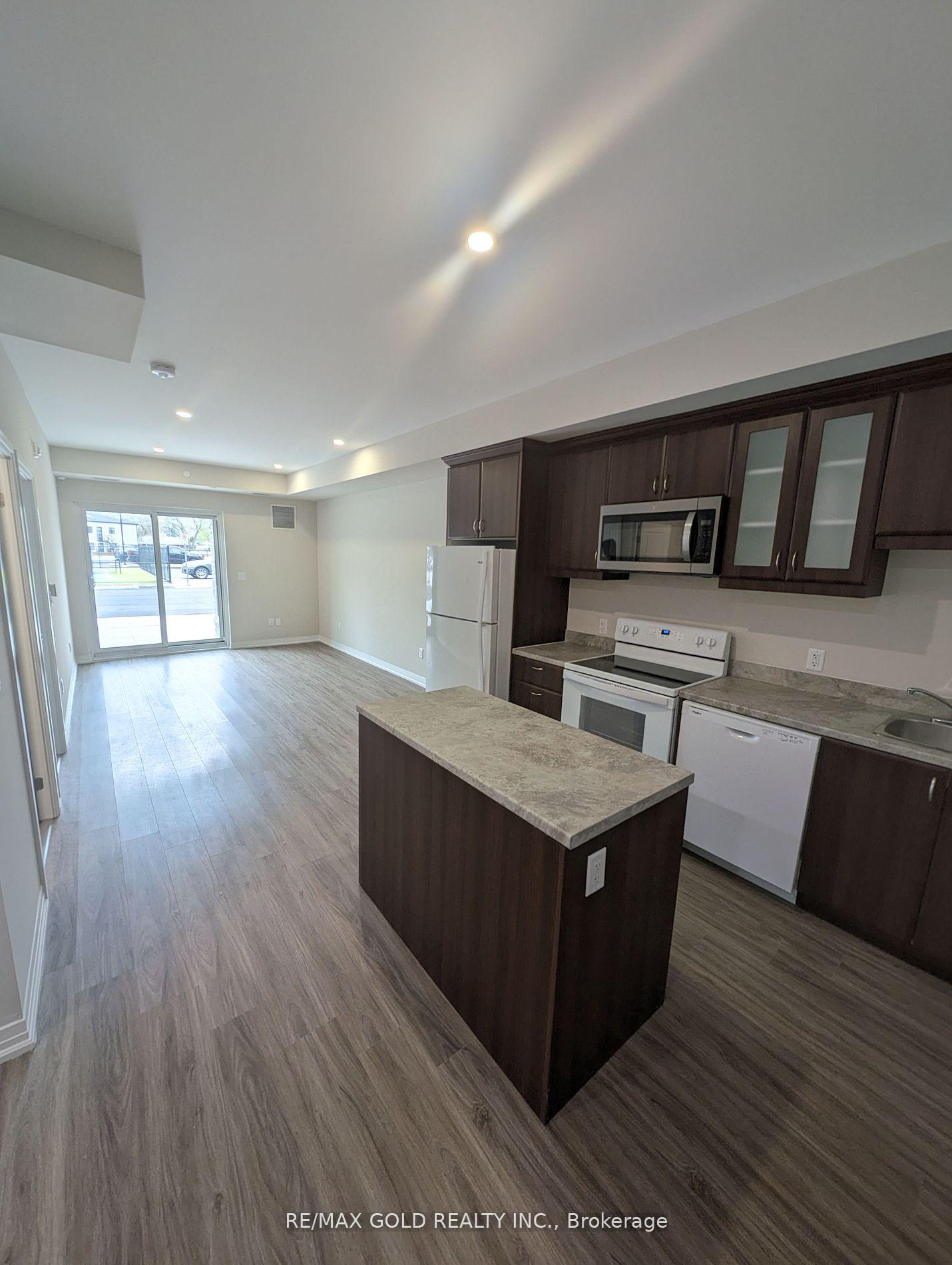 Photo of Unit 105, 50 Herrick Avenue