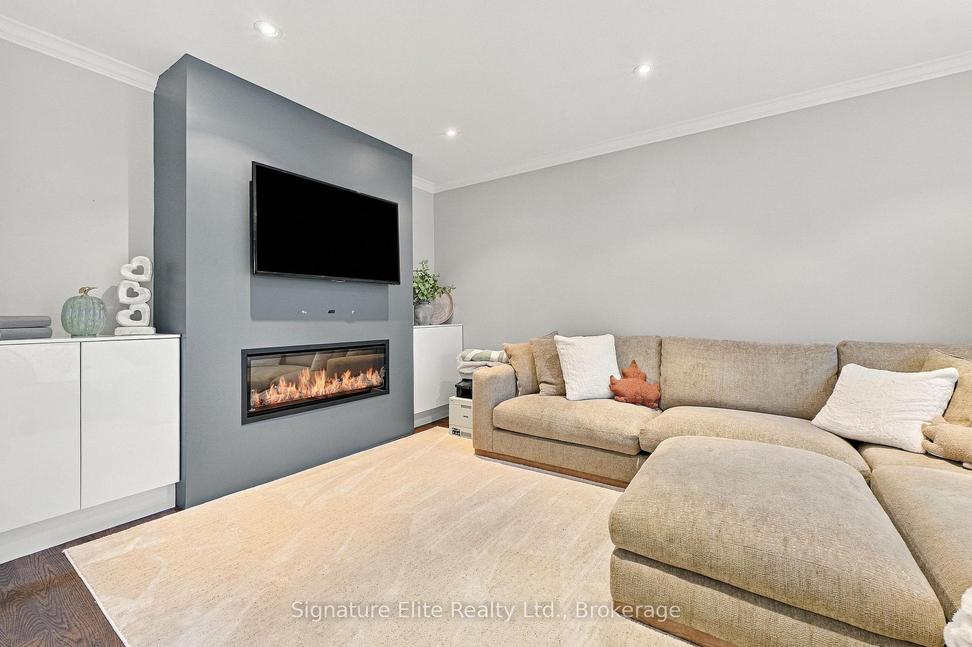 Photo 4 of 190 Longwood Drive, Caledon, Bolton North — HOMEH