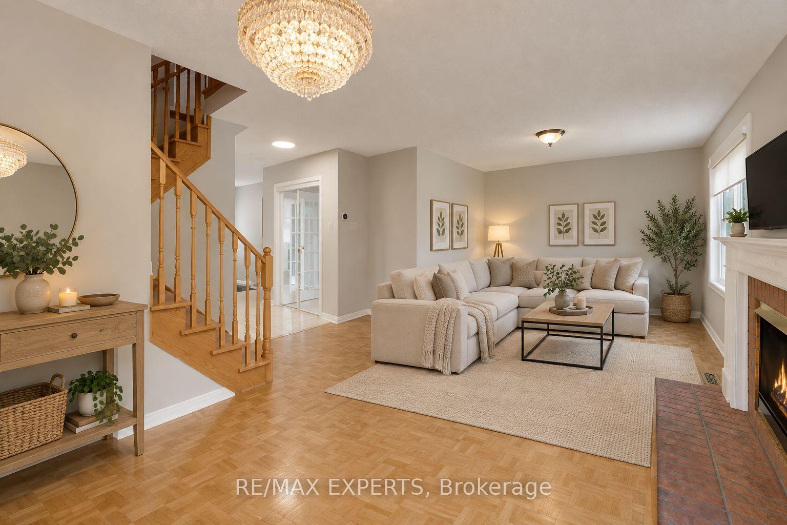 Photo 11 of 117 Pinedale Gate, Vaughan, East Woodbridge — HOMEH
