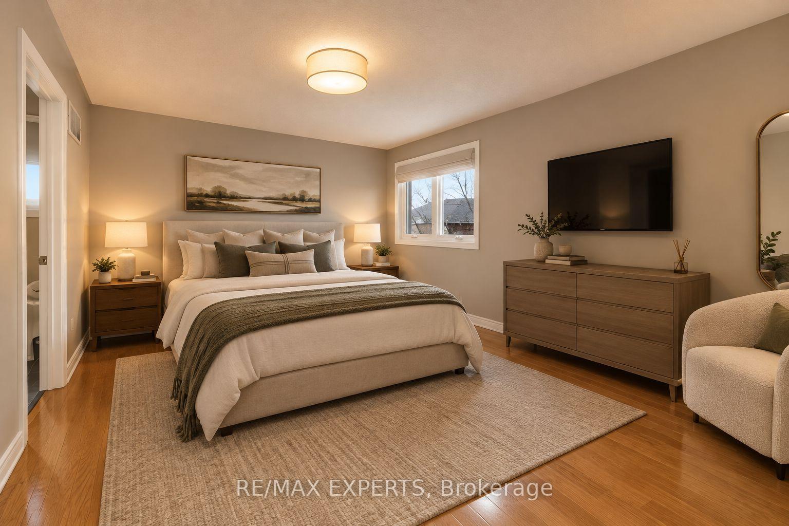 Photo 15 of 117 Pinedale Gate, Vaughan, East Woodbridge — HOMEH