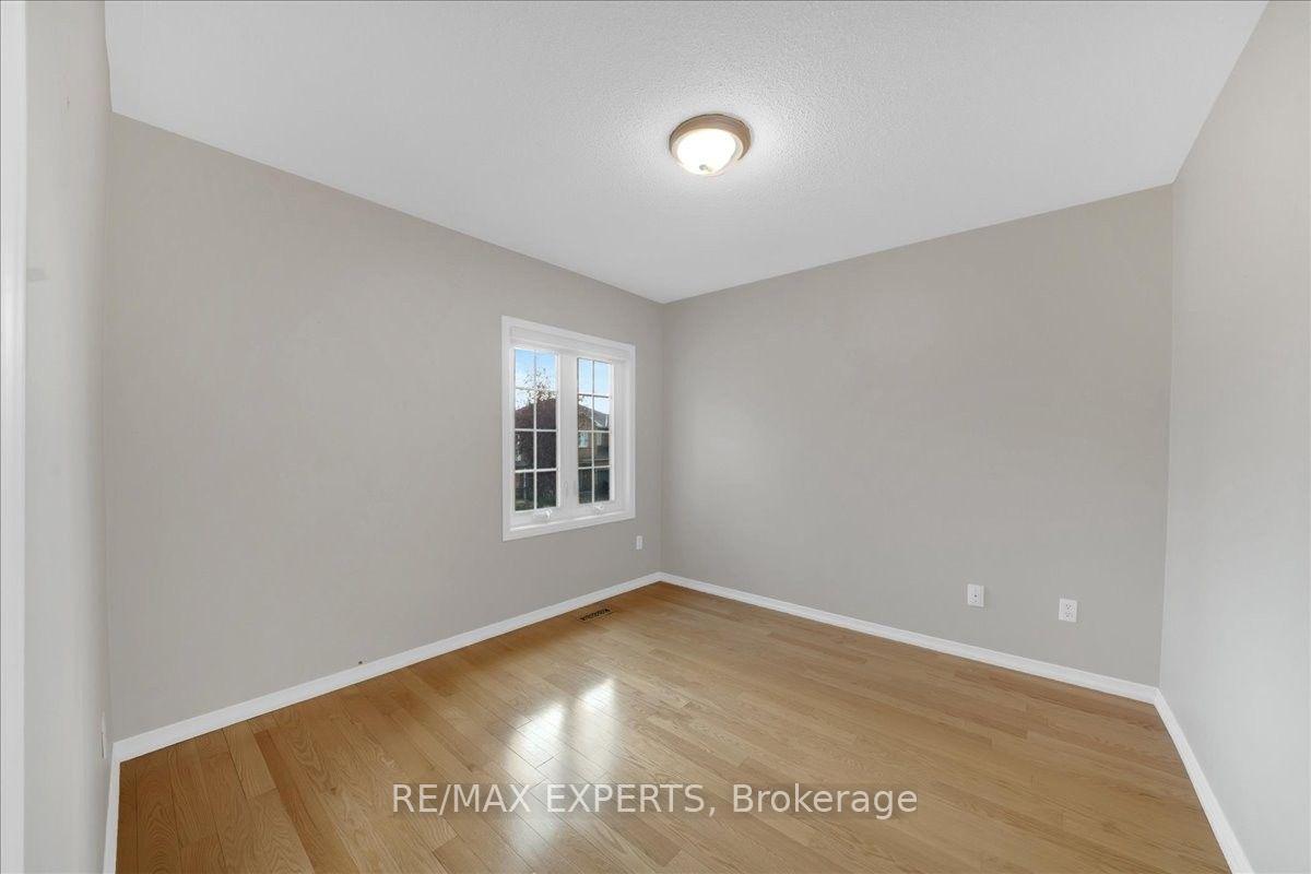 Photo 20 of 117 Pinedale Gate, Vaughan, East Woodbridge — HOMEH