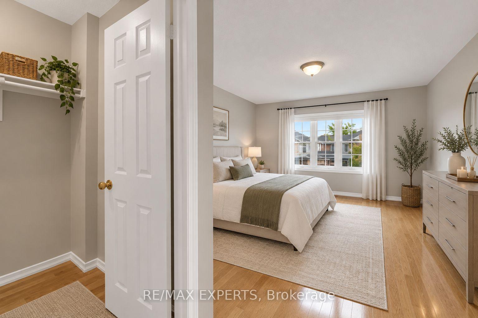 Photo 23 of 117 Pinedale Gate, Vaughan, East Woodbridge — HOMEH