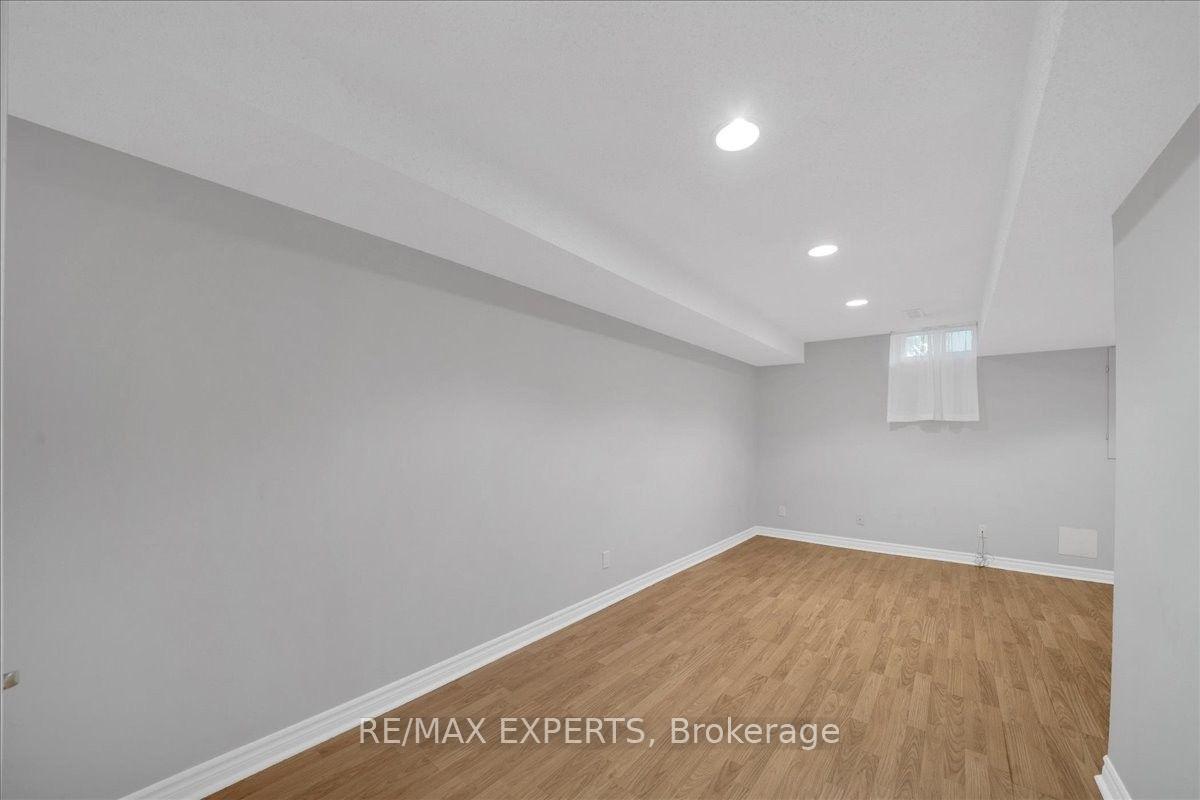 Photo 26 of 117 Pinedale Gate, Vaughan, East Woodbridge — HOMEH
