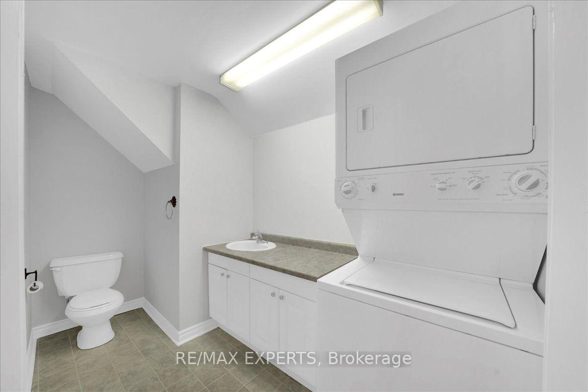 Photo 28 of 117 Pinedale Gate, Vaughan, East Woodbridge — HOMEH