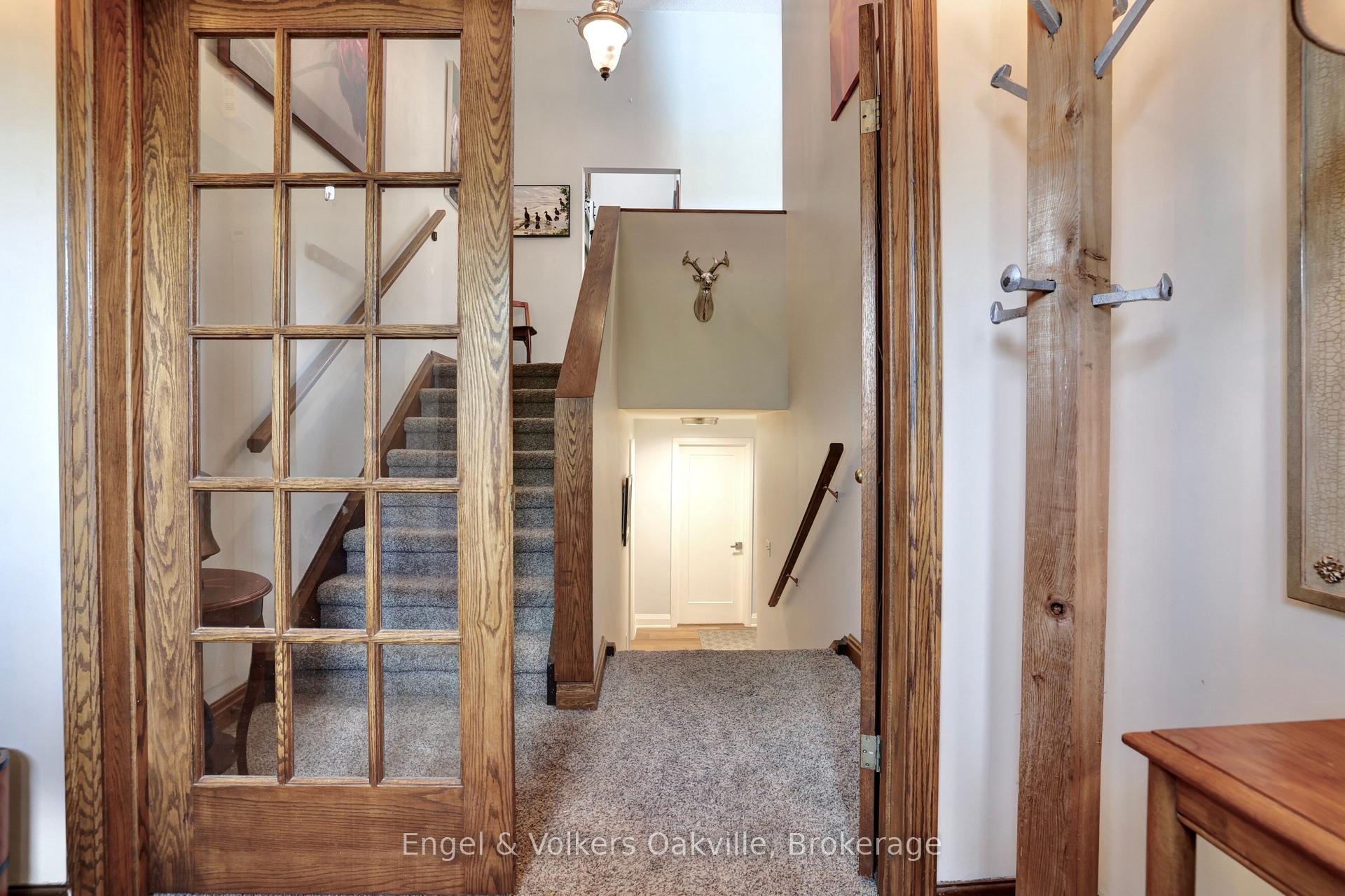 Photo 6 of 330 Mountsberg Road, Hamilton, Rural Flamborough — HOMEH