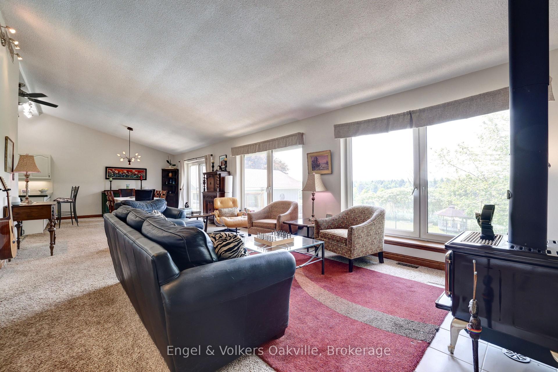 Photo 7 of 330 Mountsberg Road, Hamilton, Rural Flamborough — HOMEH