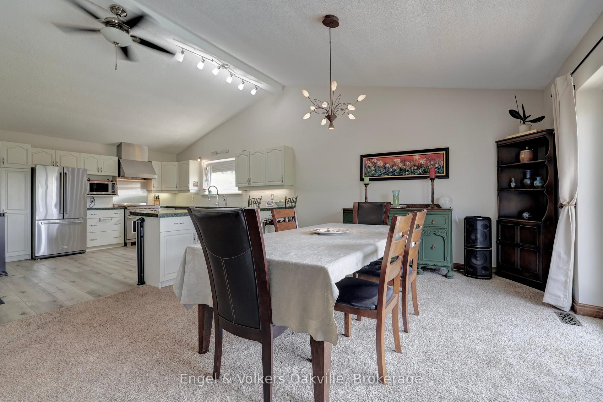 Photo 12 of 330 Mountsberg Road, Hamilton, Rural Flamborough — HOMEH