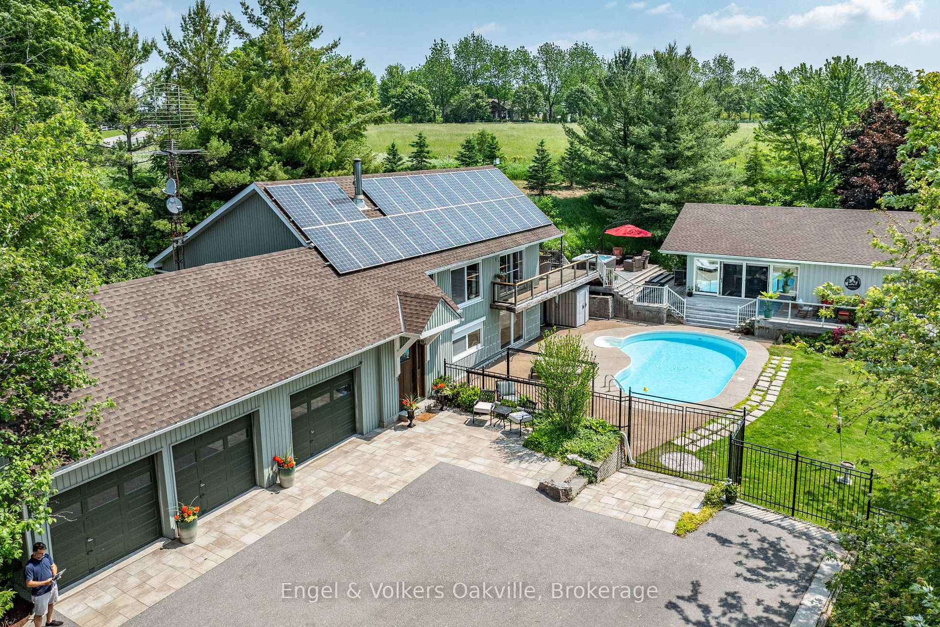 Photo 42 of 330 Mountsberg Road, Hamilton, Rural Flamborough — HOMEH