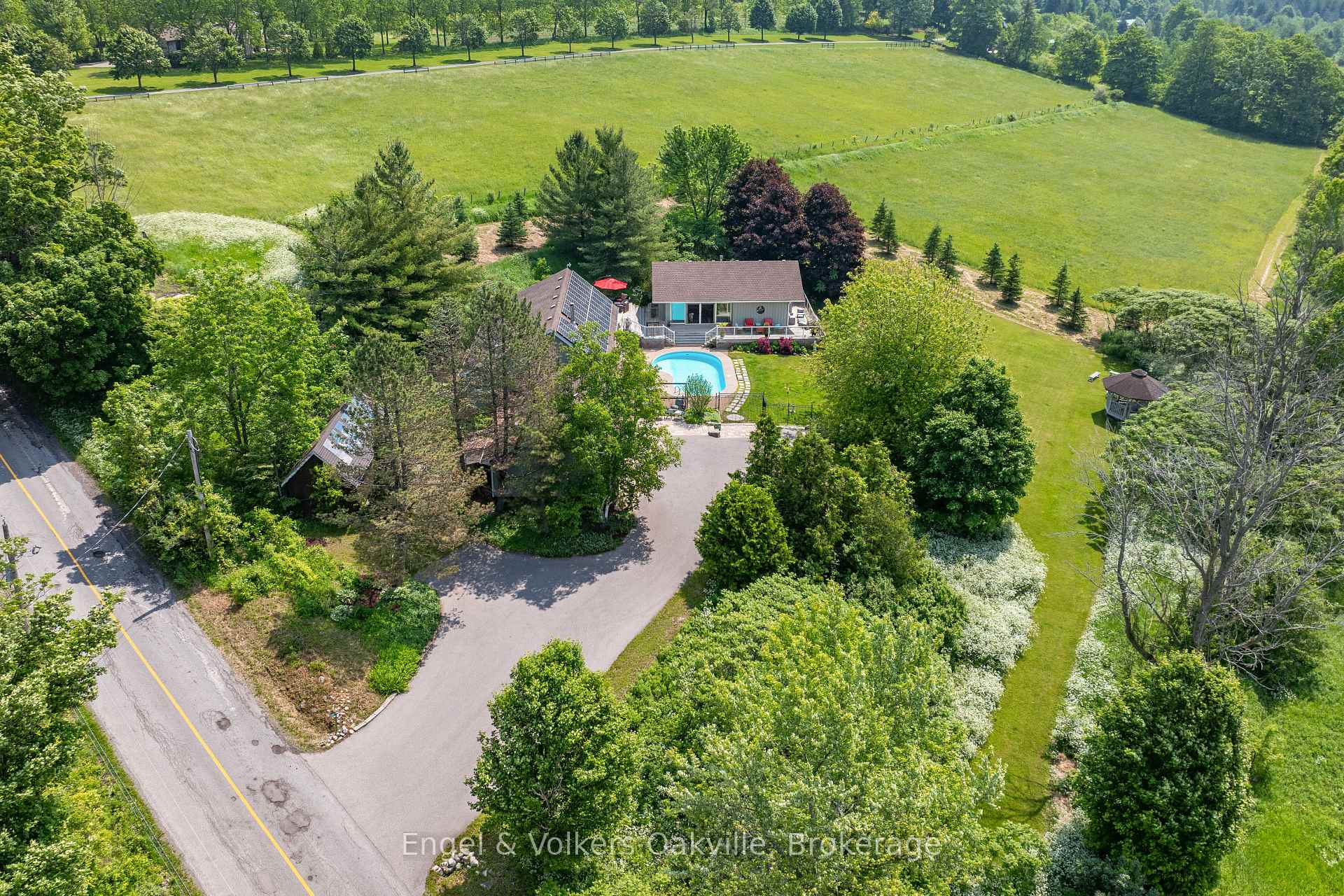 Photo 44 of 330 Mountsberg Road, Hamilton, Rural Flamborough — HOMEH