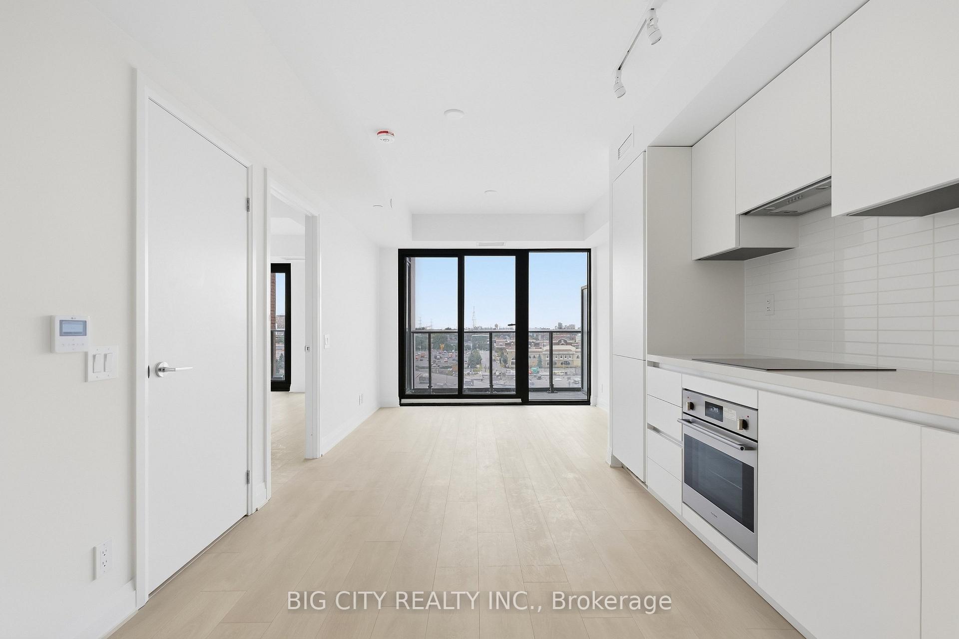 Photo 4 of Unit 711, 25 Frederick Todd Way, Toronto, Leaside — HOMEH