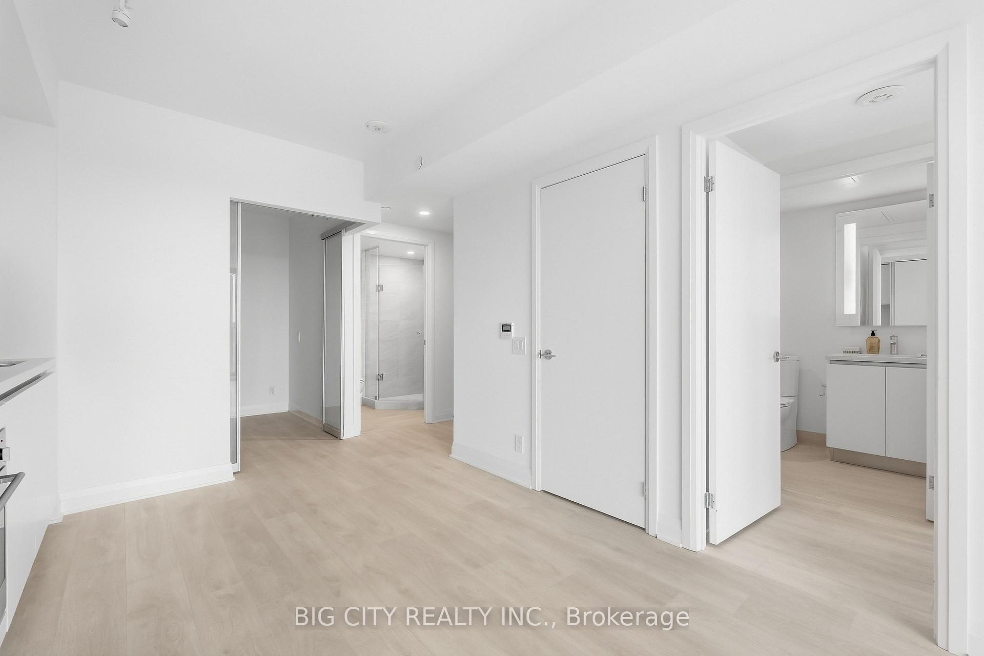 Photo 9 of Unit 711, 25 Frederick Todd Way, Toronto, Leaside — HOMEH