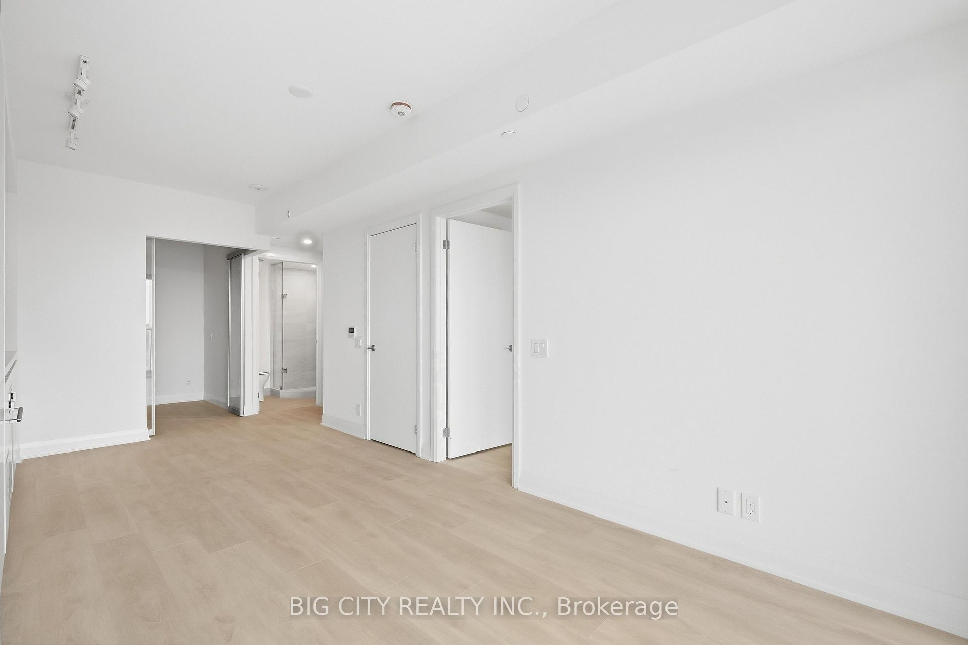 Photo 14 of Unit 711, 25 Frederick Todd Way, Toronto, Leaside — HOMEH